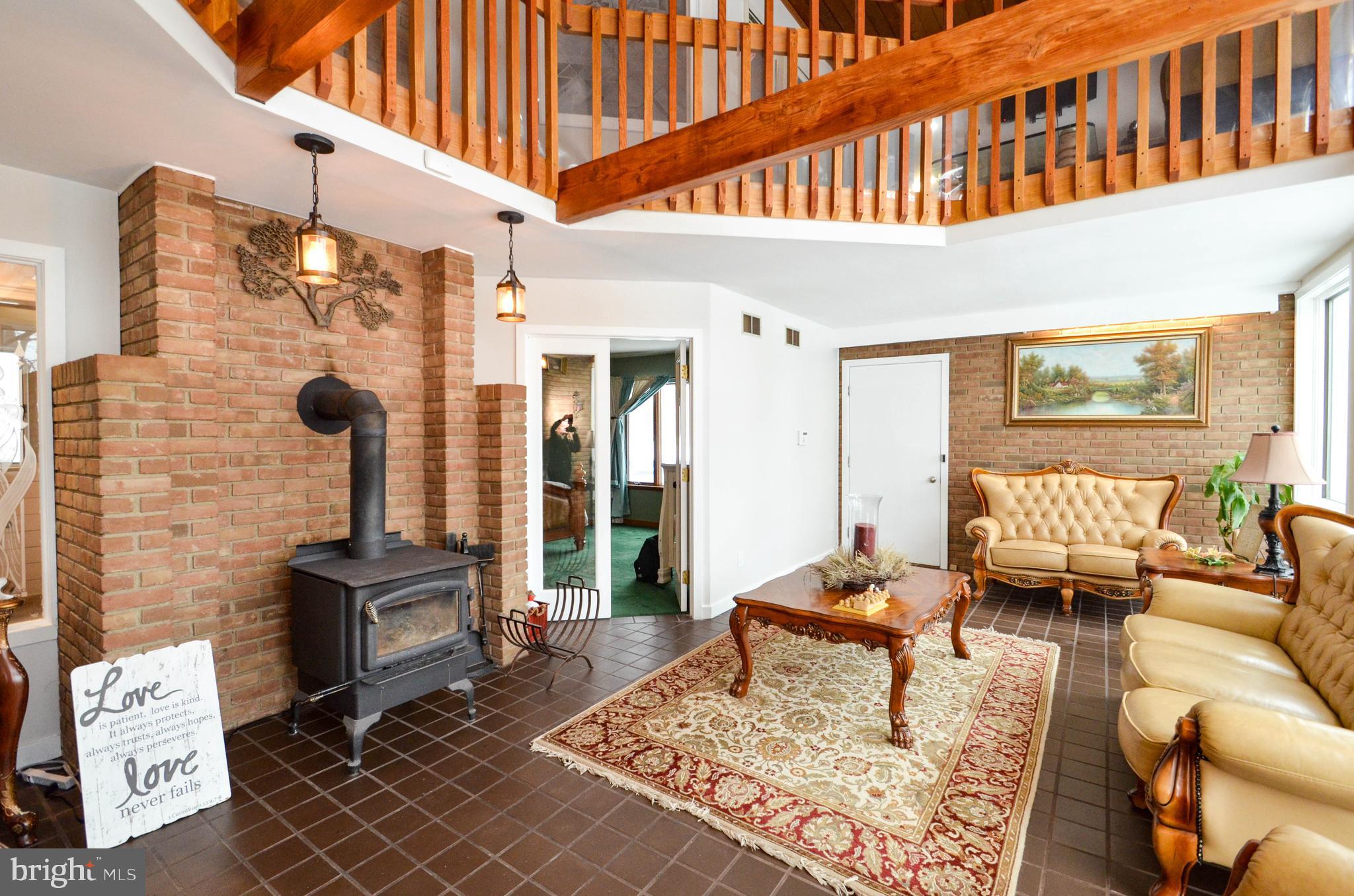 SUN VALLEY ESTATES - Residential