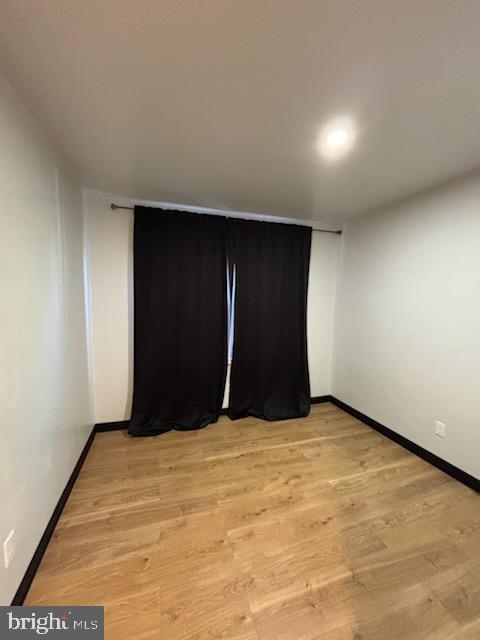 EAST KENSINGTON - Residential
