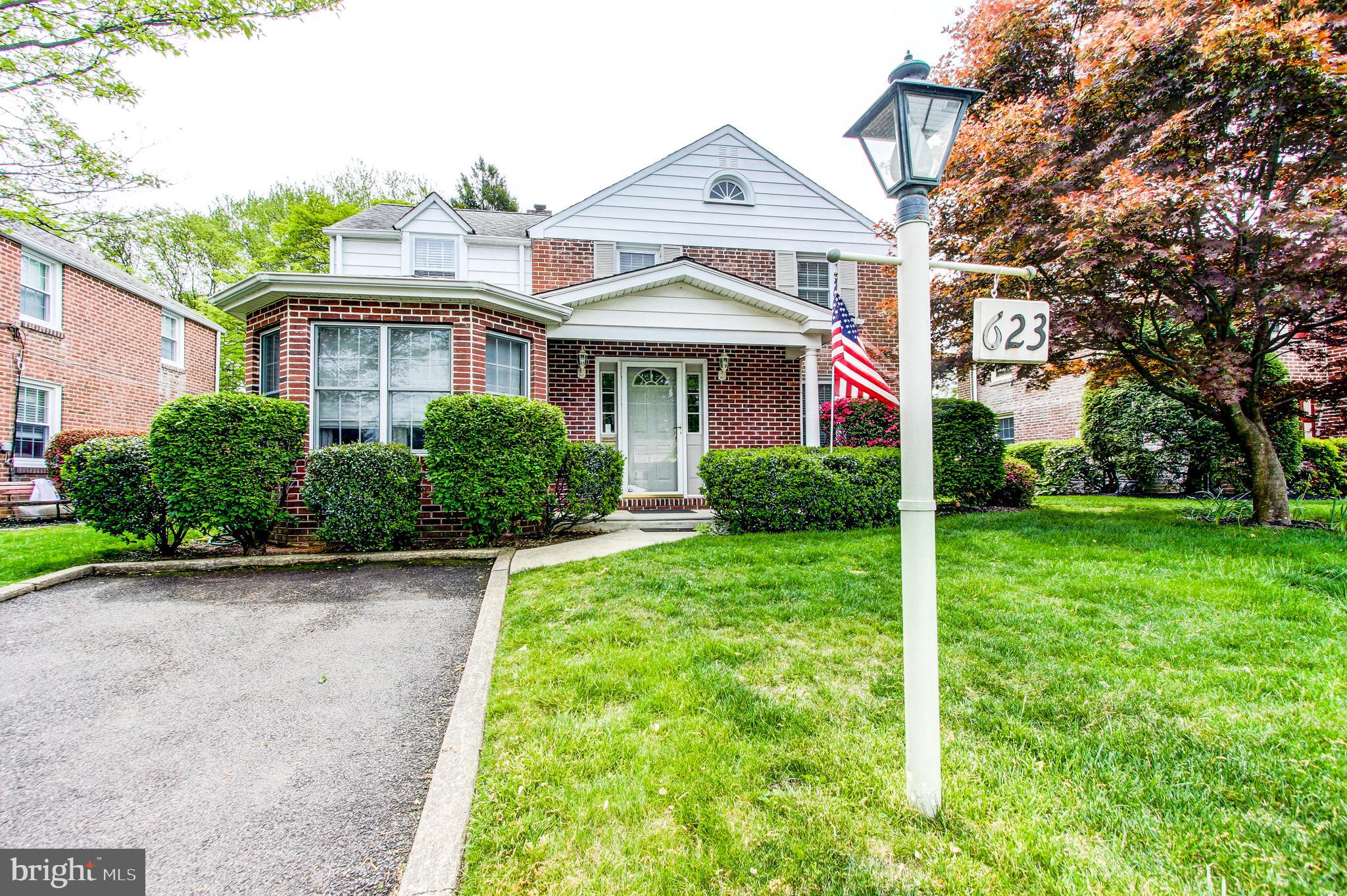 FOX CHASE MANOR - Residential