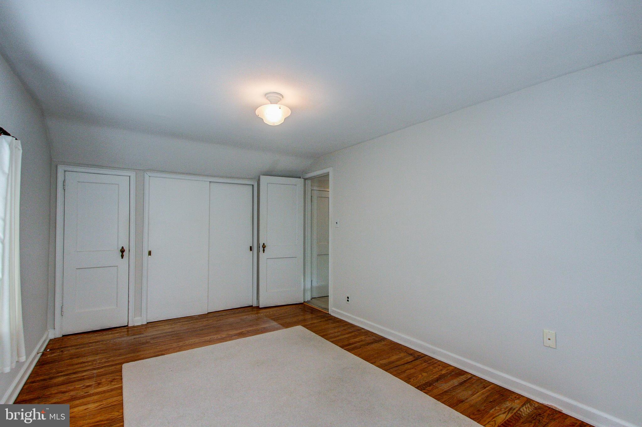 FOX CHASE MANOR - Residential
