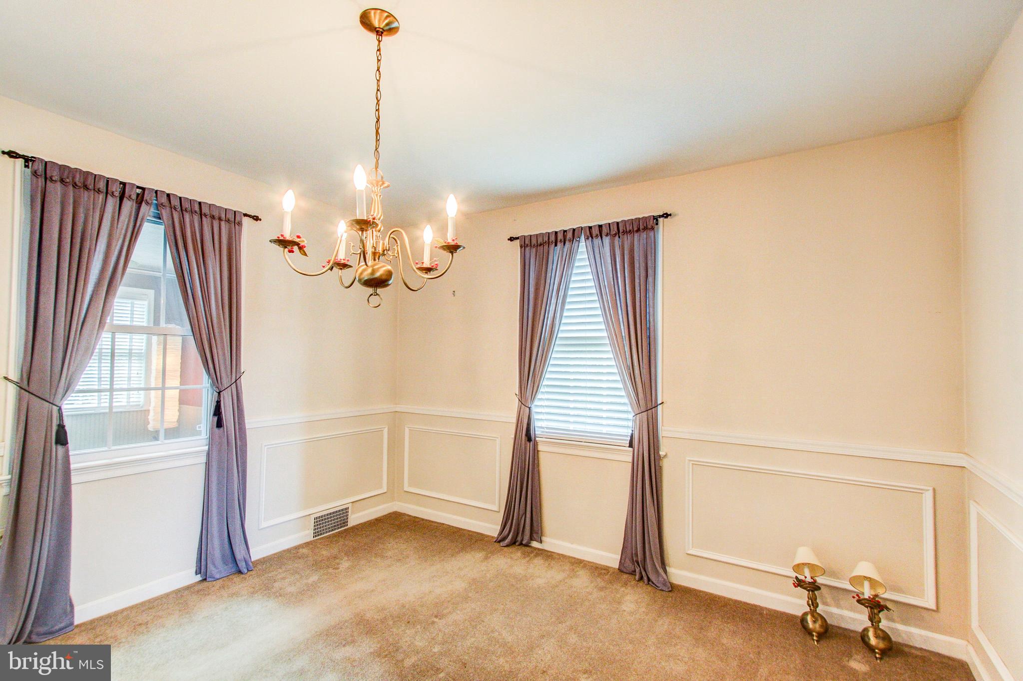 FOX CHASE MANOR - Residential