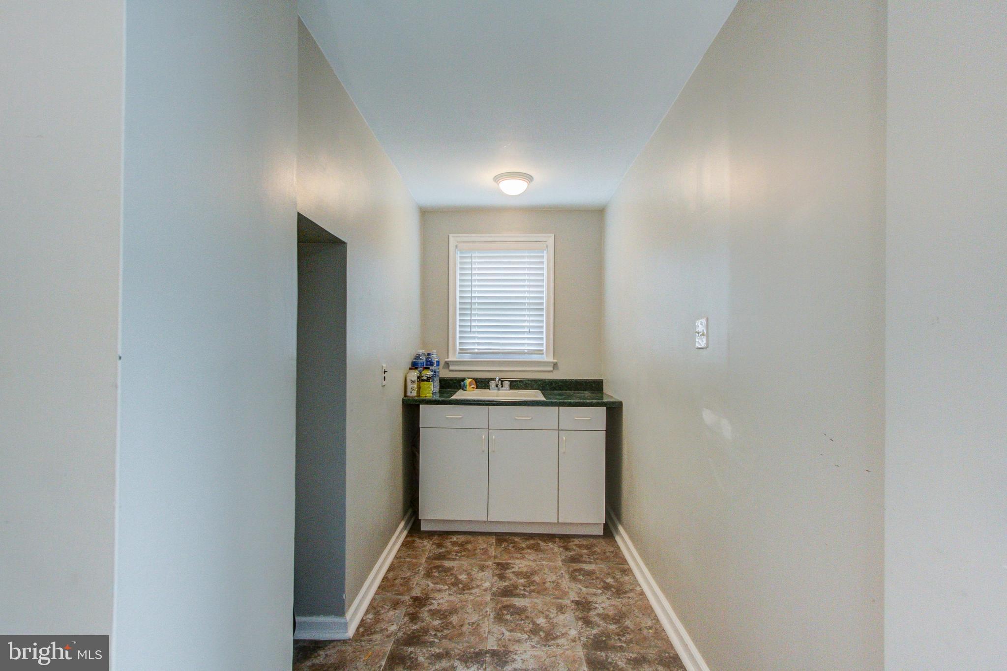 FOX CHASE MANOR - Residential
