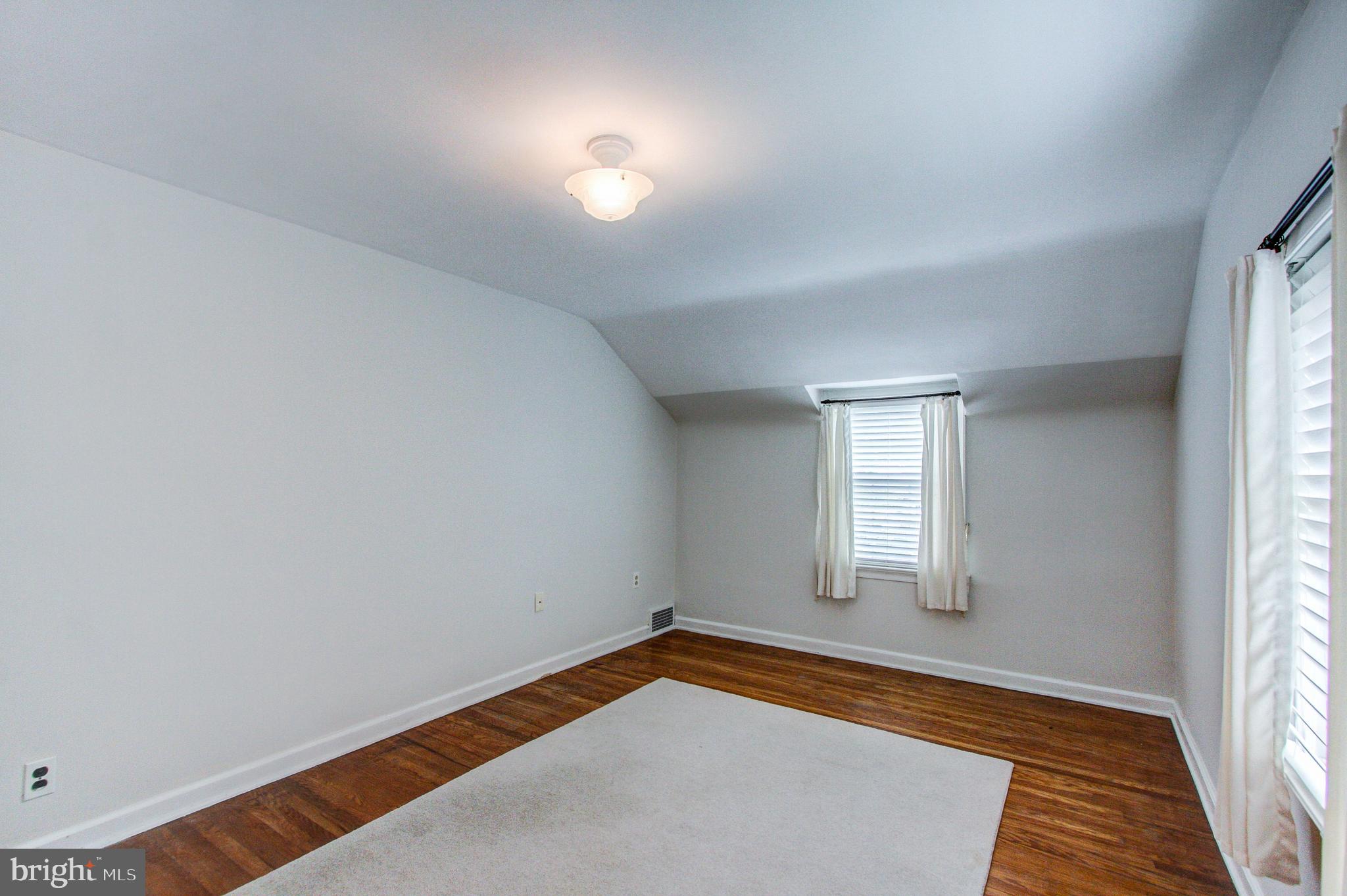 FOX CHASE MANOR - Residential