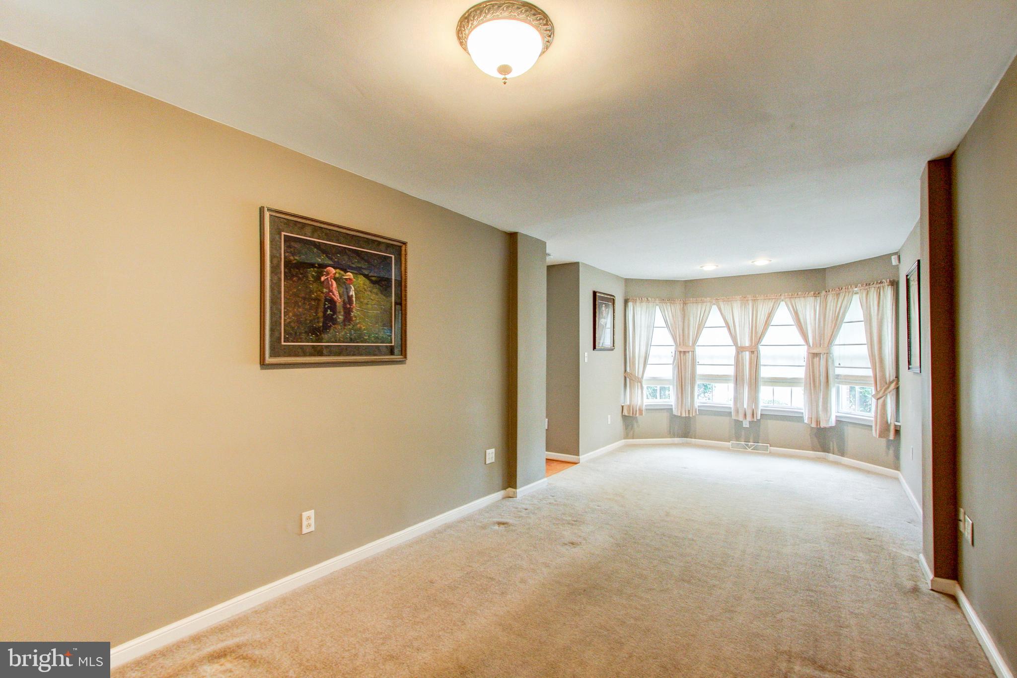 FOX CHASE MANOR - Residential