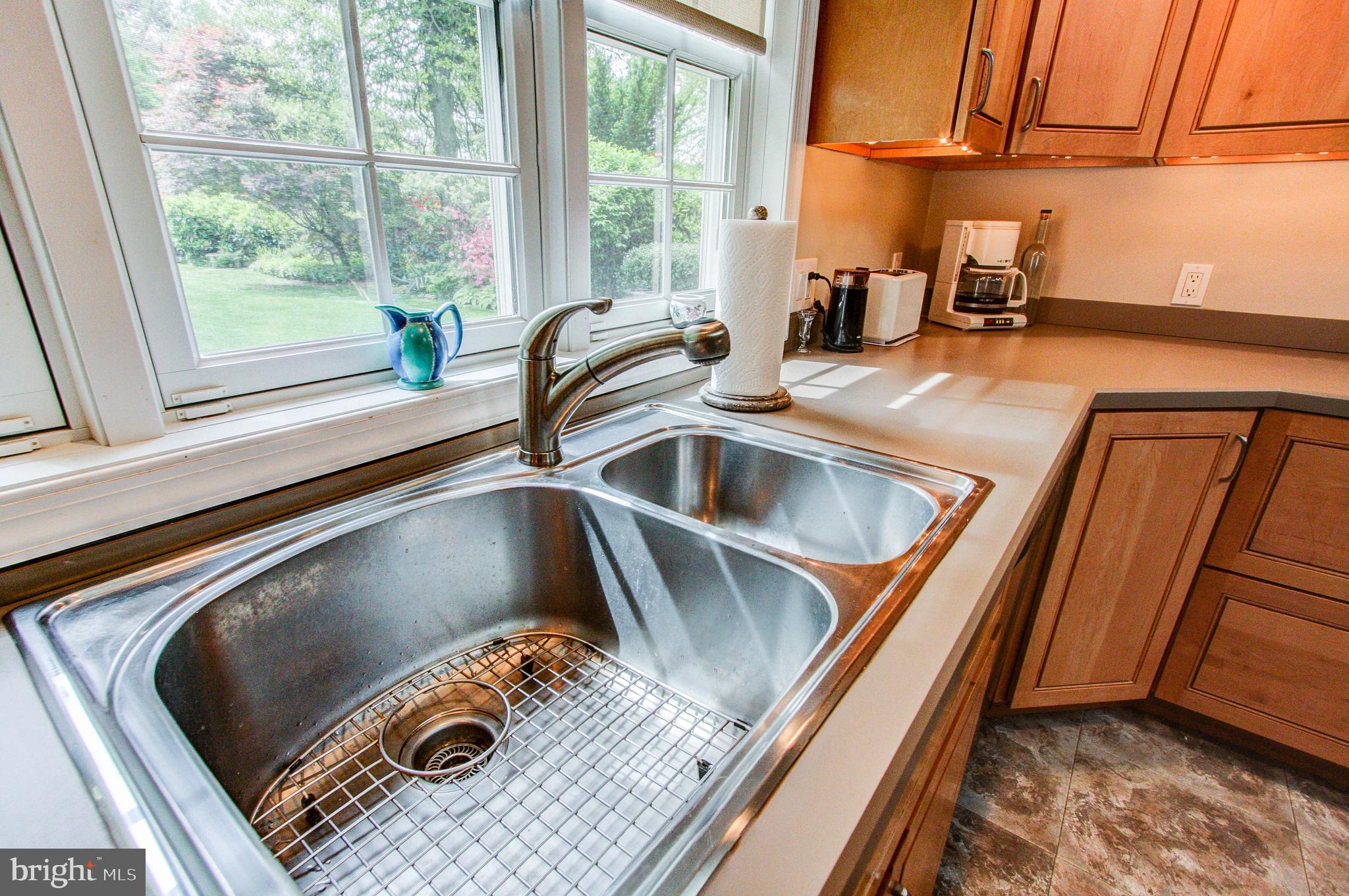 FOX CHASE MANOR - Residential