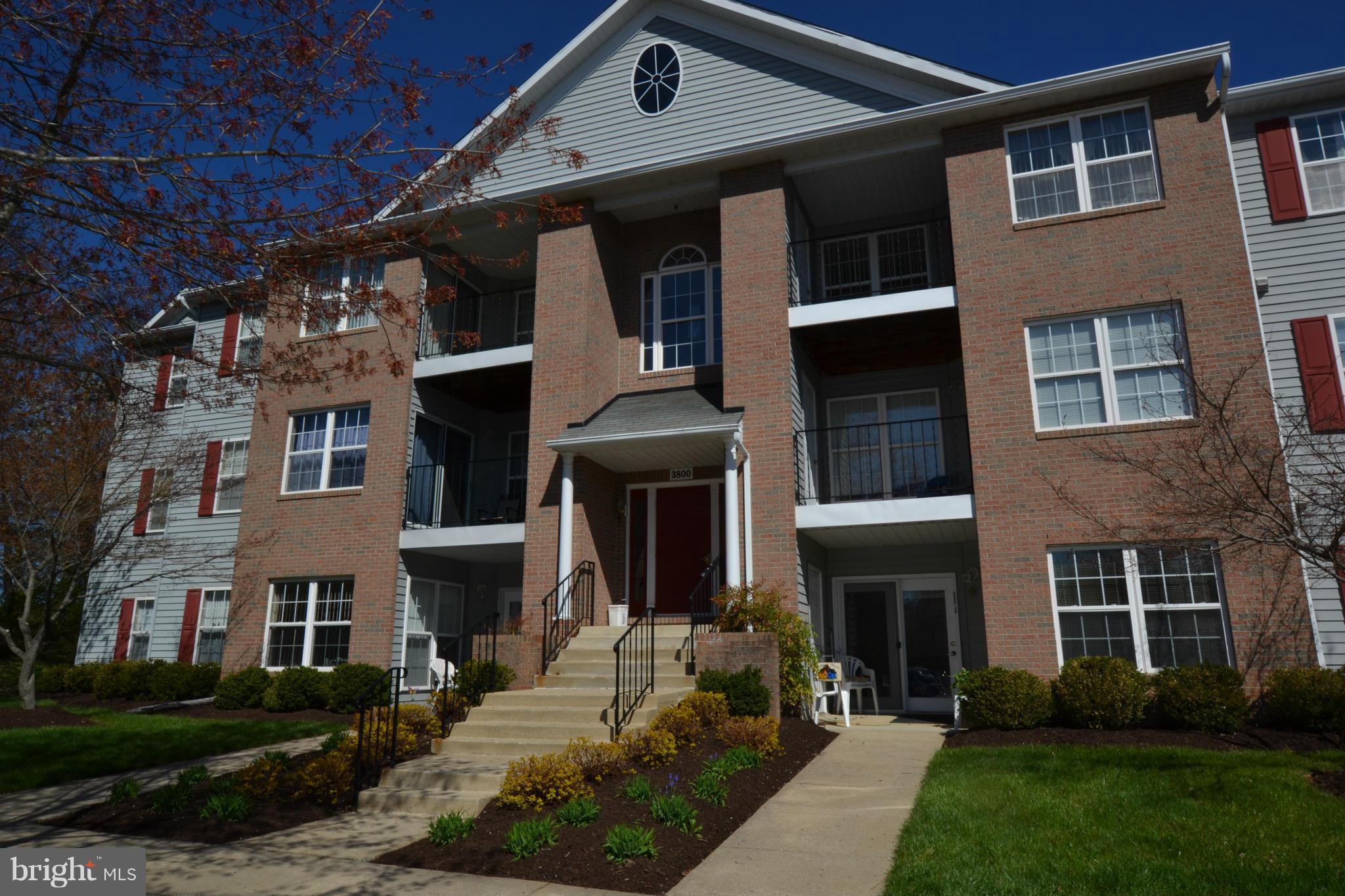 2 Bedroom 2 Bath with upgraded kitchen-stainless, tile and granite!  Breakfast Room, Living Room, Dining Room.  Deck overlooks trees and grass.  Master Bedroom with walk-in closet, washer & dryer included.