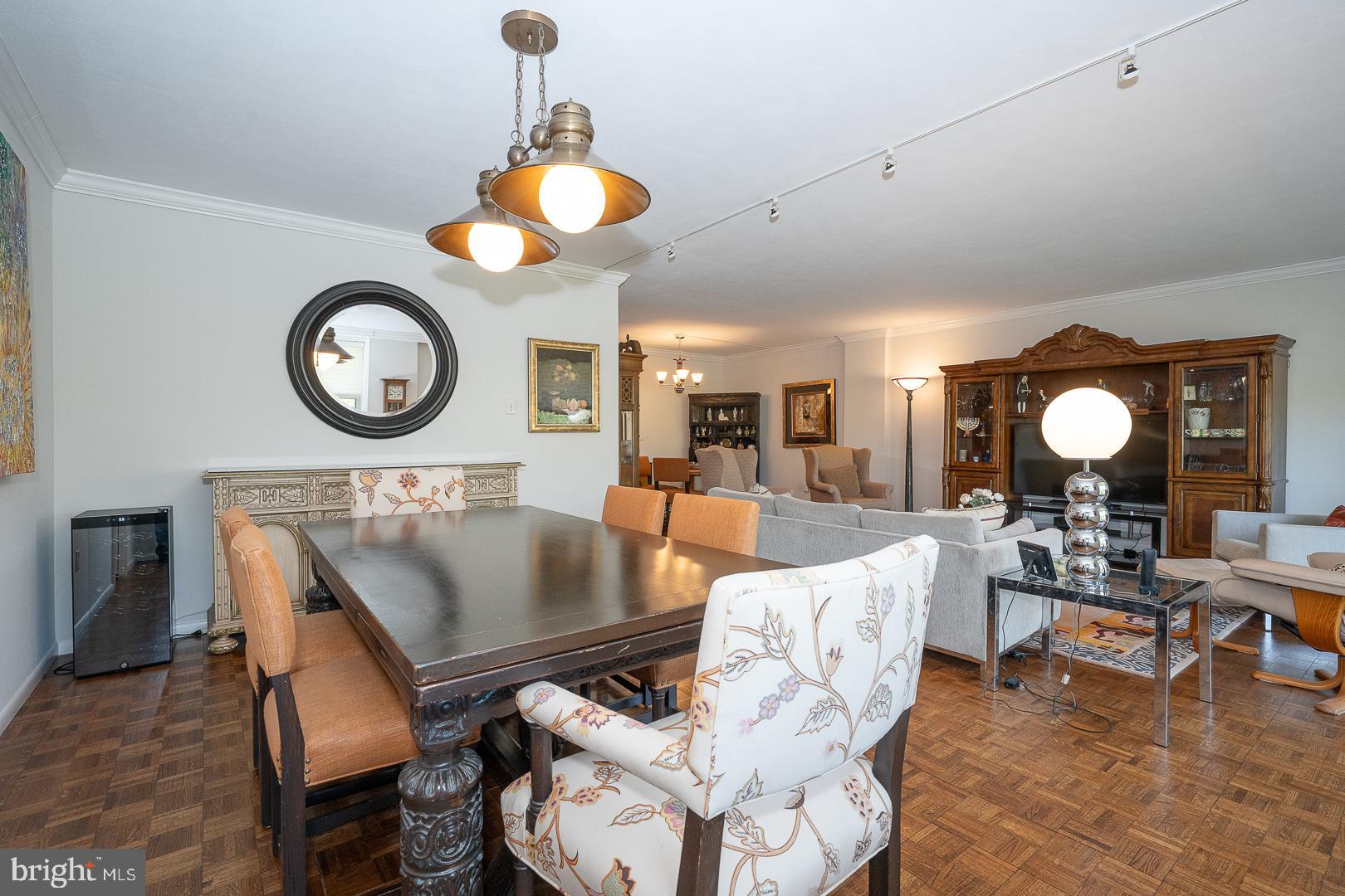 TRIANON - Residential