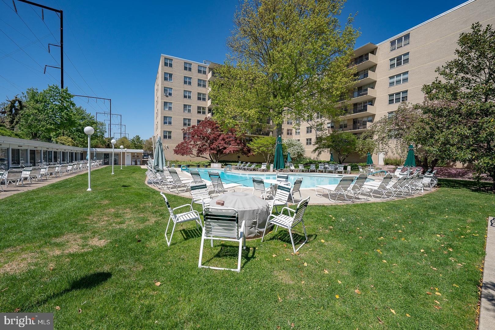 TRIANON - Residential