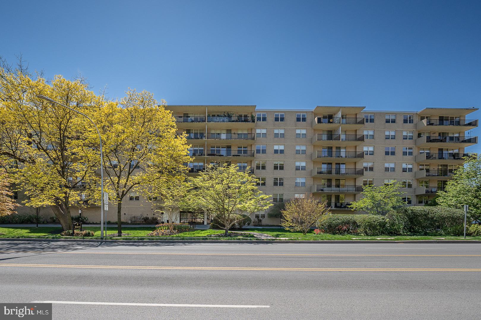 TRIANON - Residential