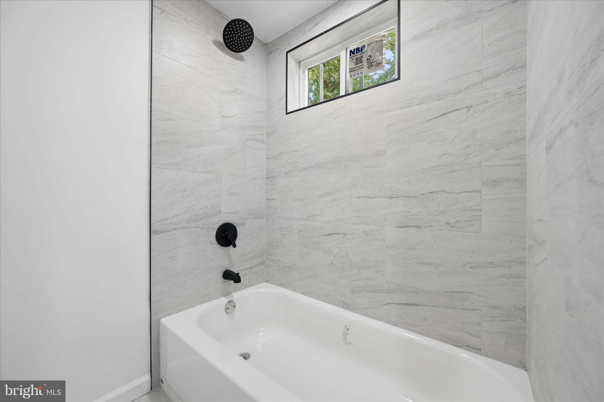 NEW CARROLLTON - Residential