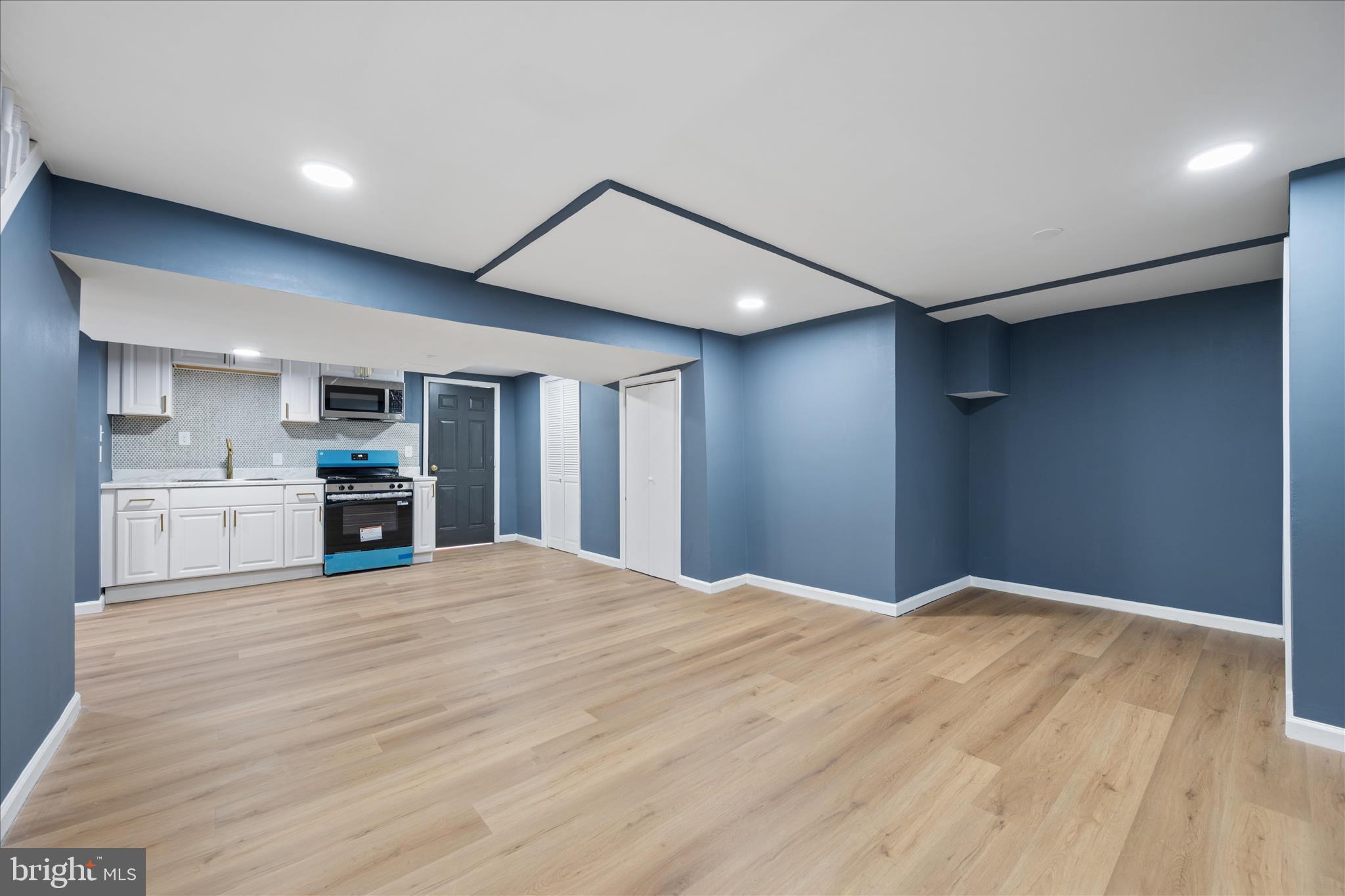 NEW CARROLLTON - Residential