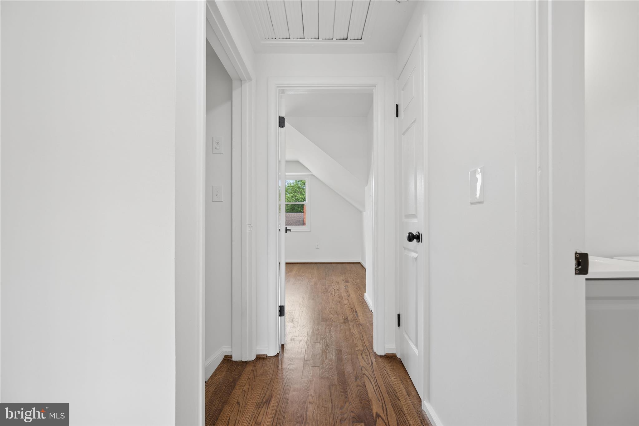 NEW CARROLLTON - Residential