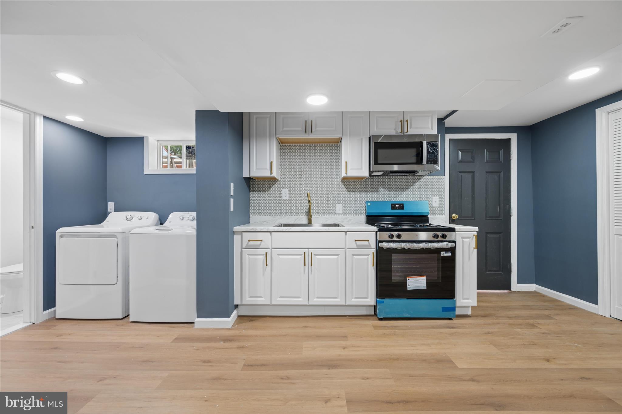 NEW CARROLLTON - Residential