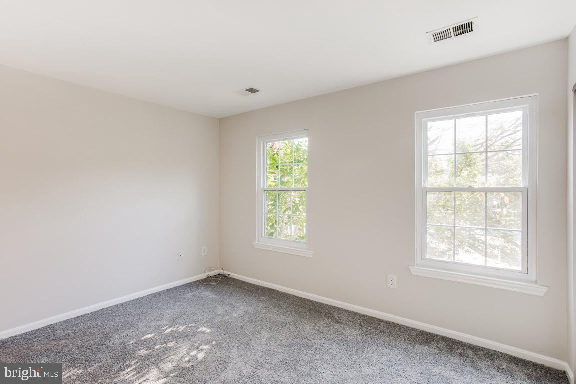 GLENSHIRE TOWNE - Residential
