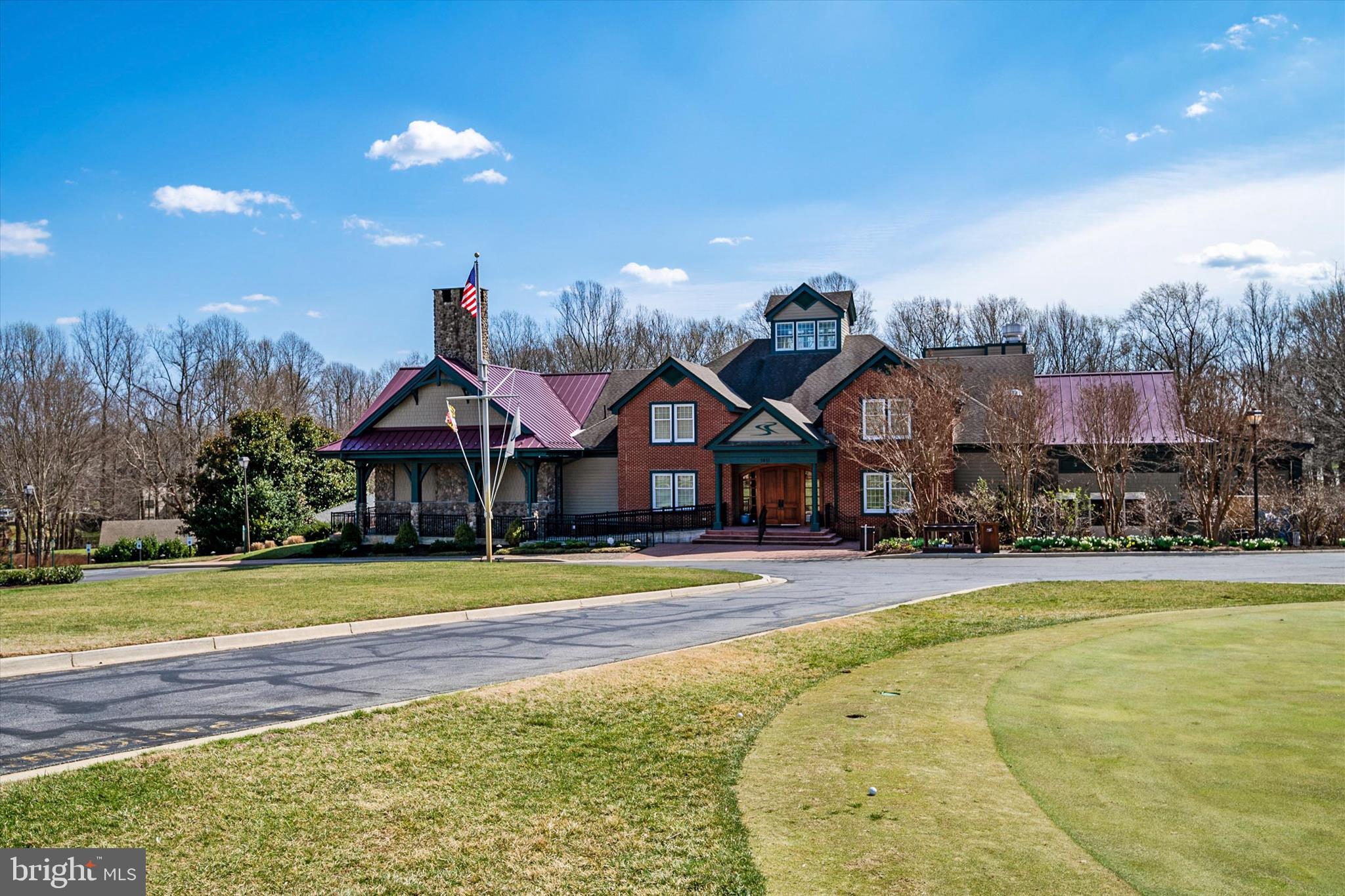 SOUTH RIVER COLONY - Residential