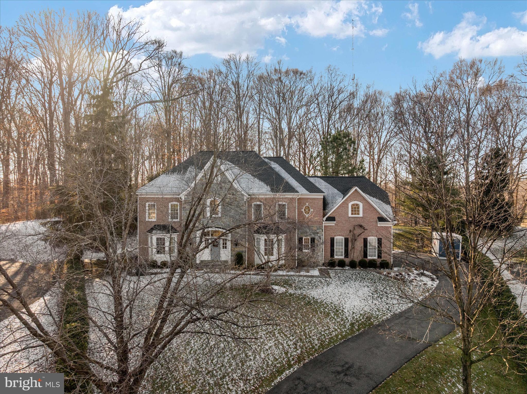 SOUTH RIVER COLONY - Residential