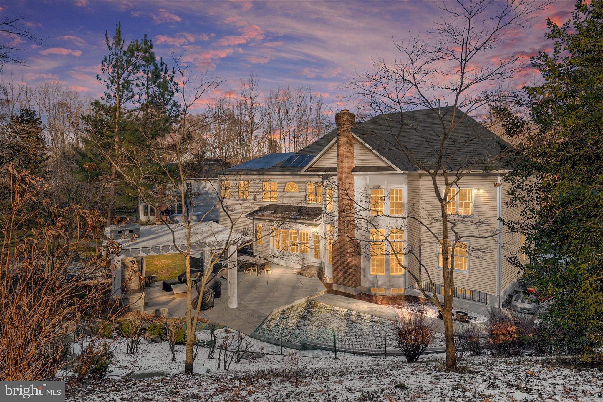 SOUTH RIVER COLONY - Residential