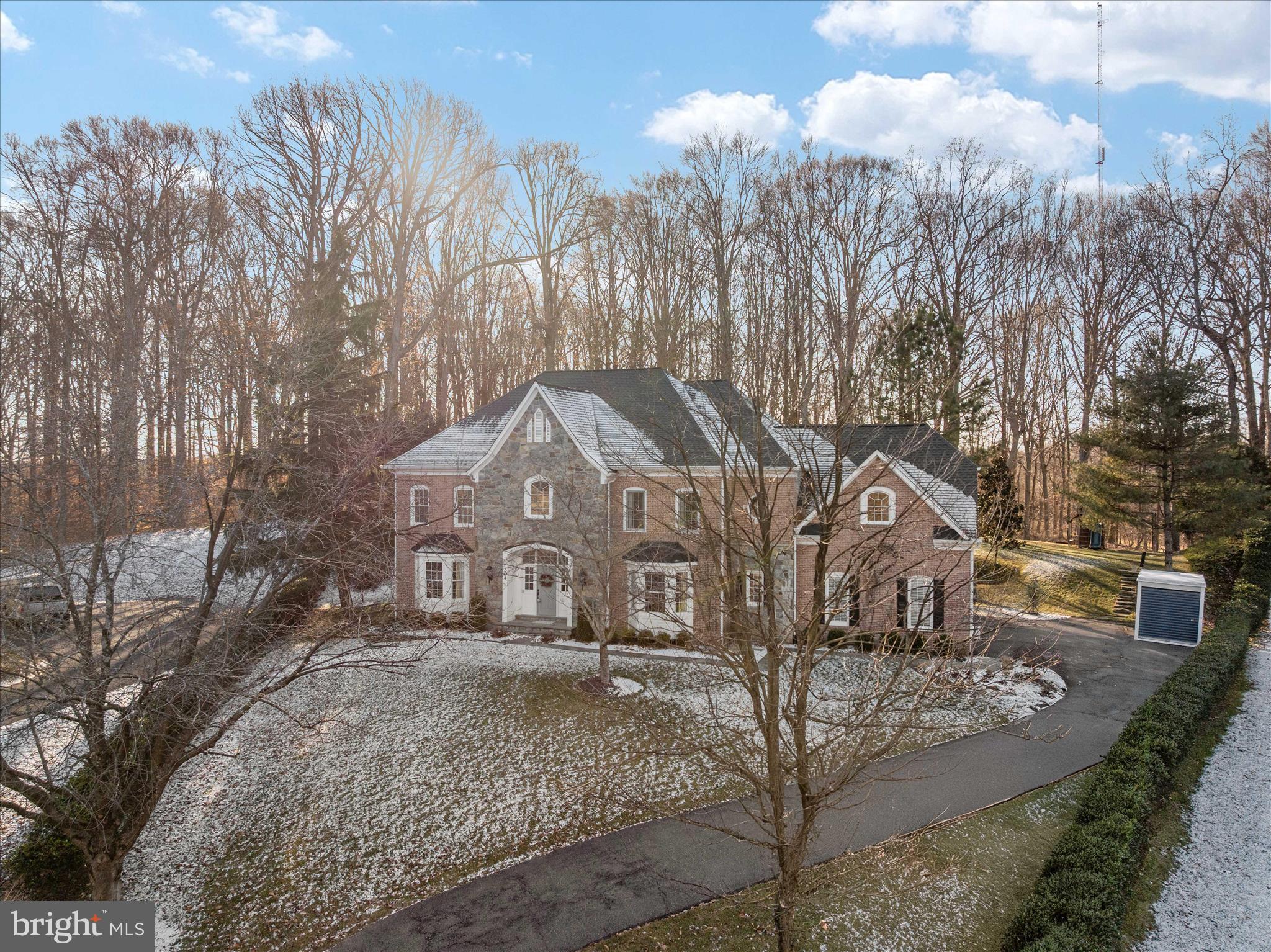 SOUTH RIVER COLONY - Residential