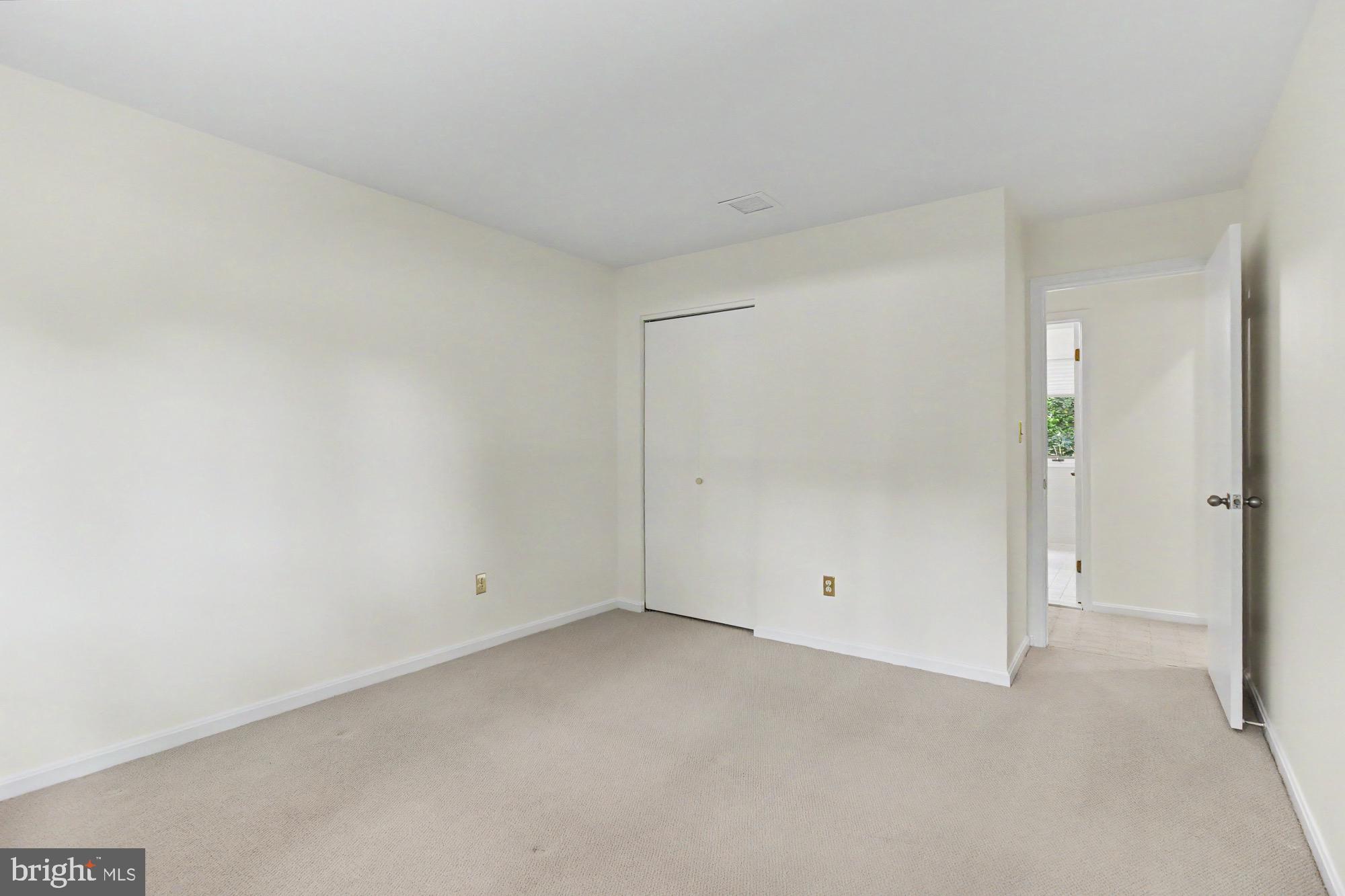 GREENSPRING - Residential