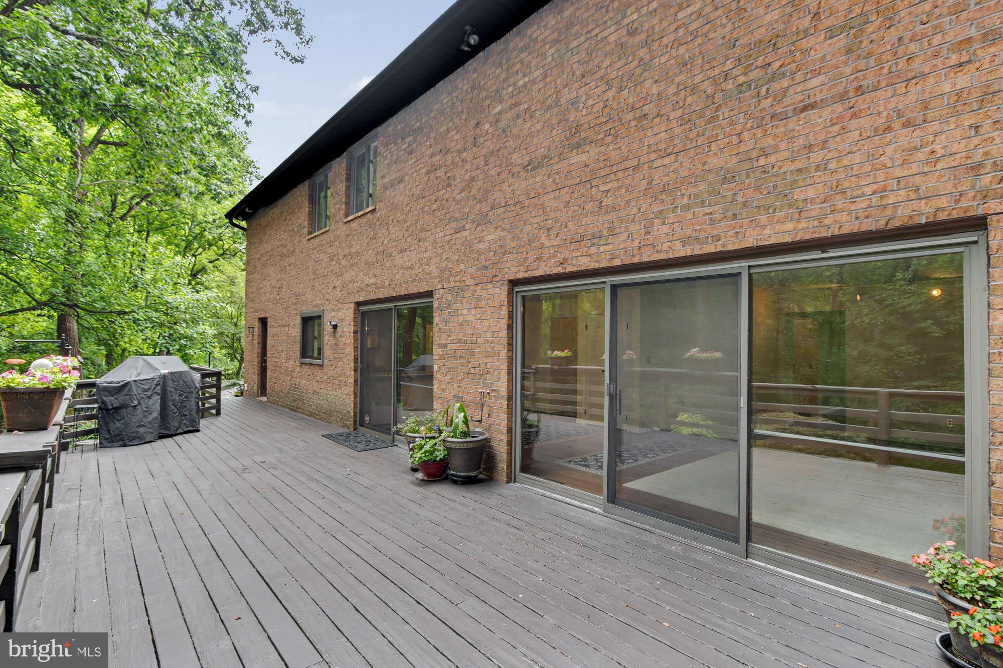 GREENSPRING - Residential