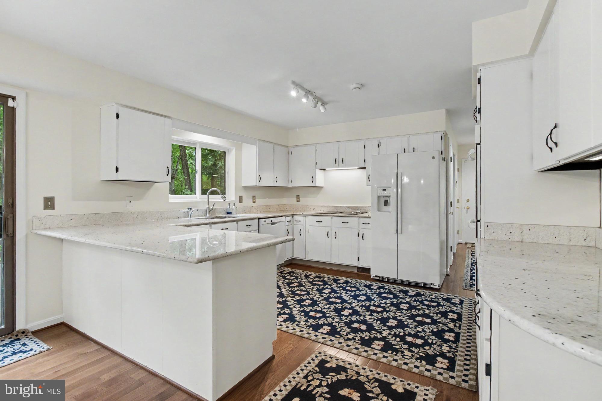 GREENSPRING - Residential