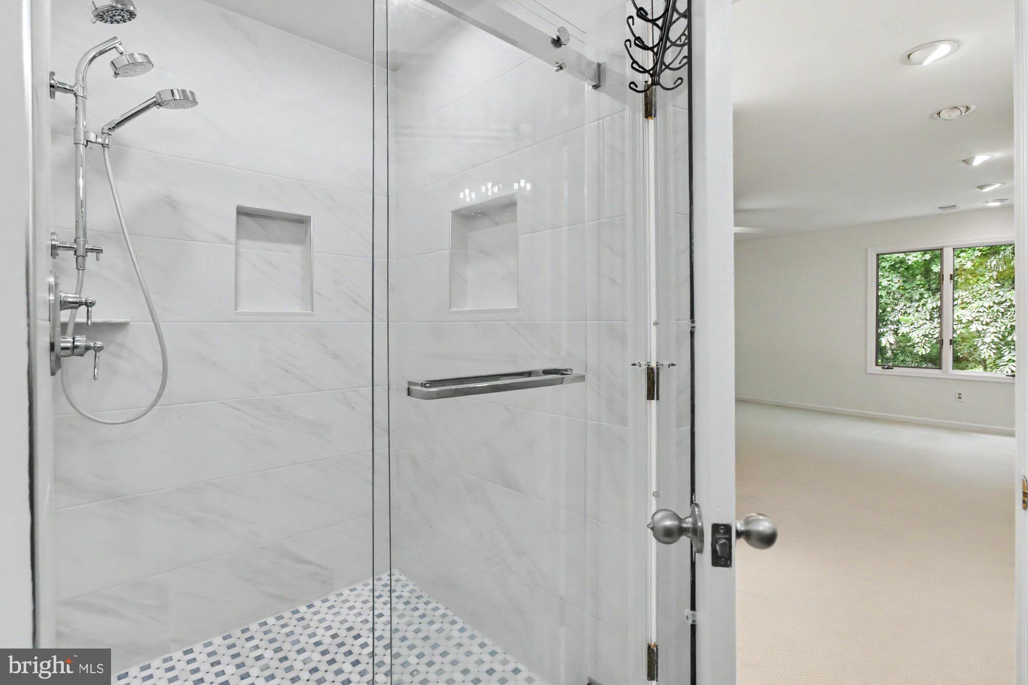 GREENSPRING - Residential