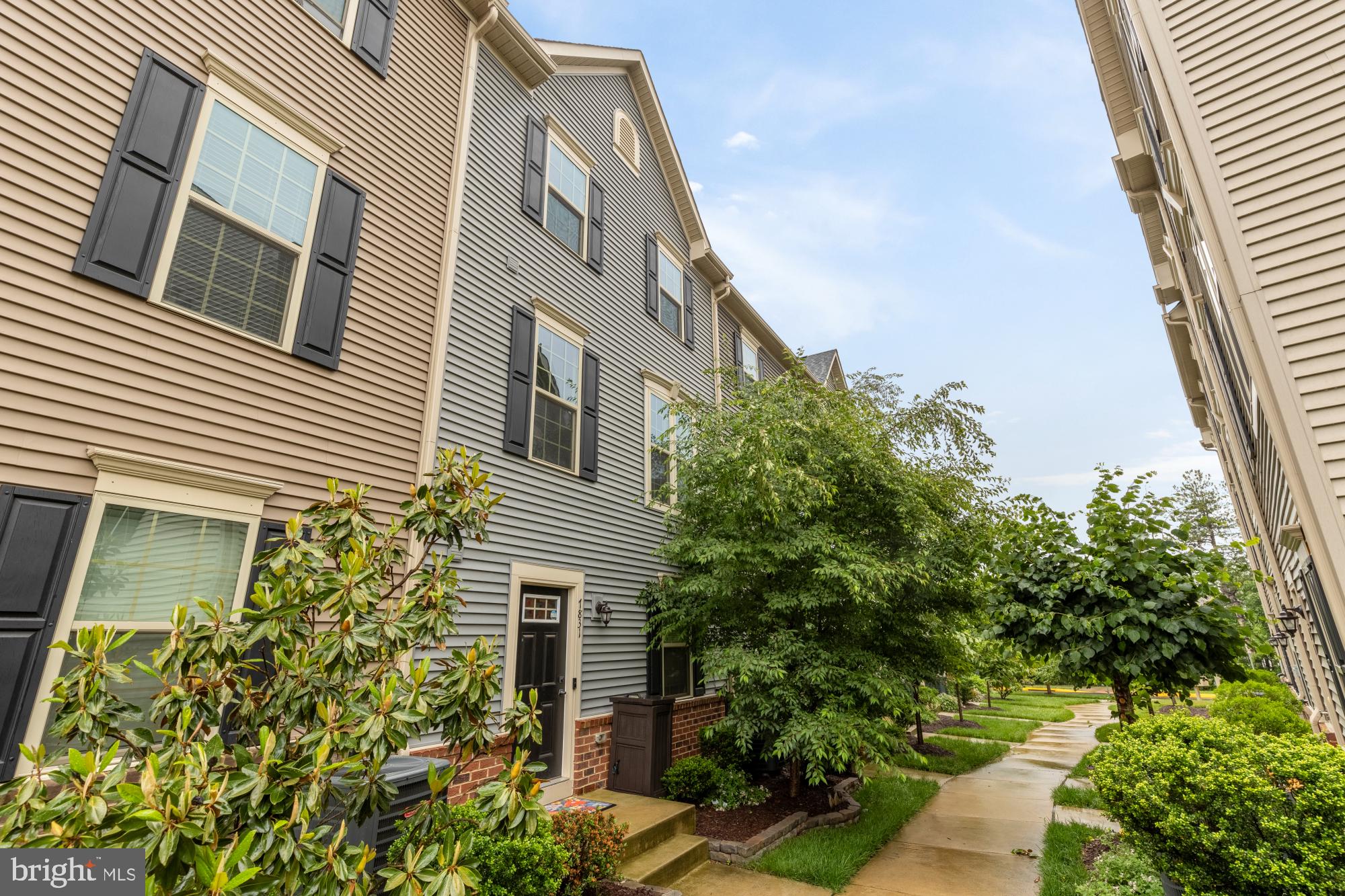 HERITAGE VILLAGE - Residential