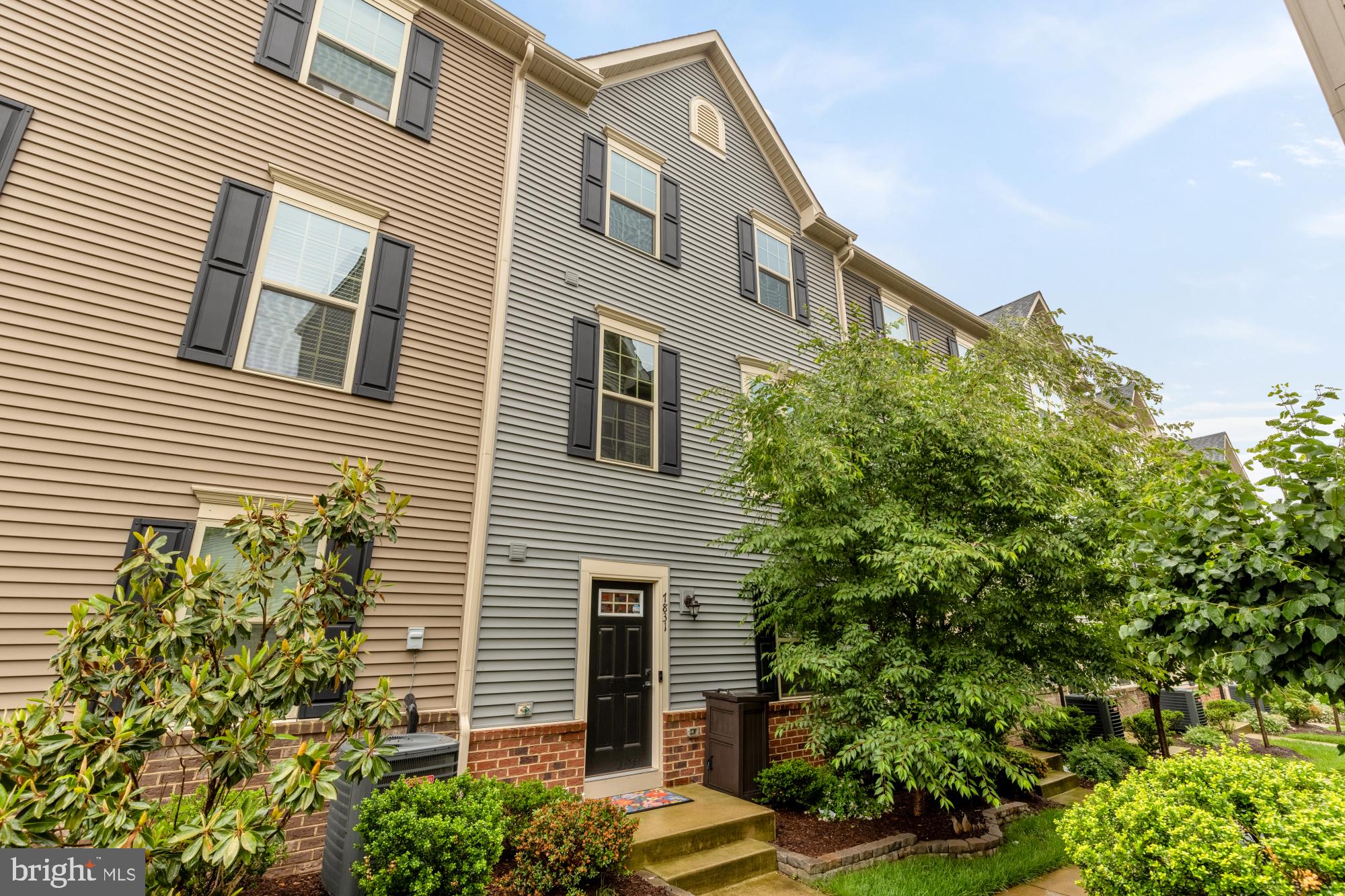 HERITAGE VILLAGE - Residential