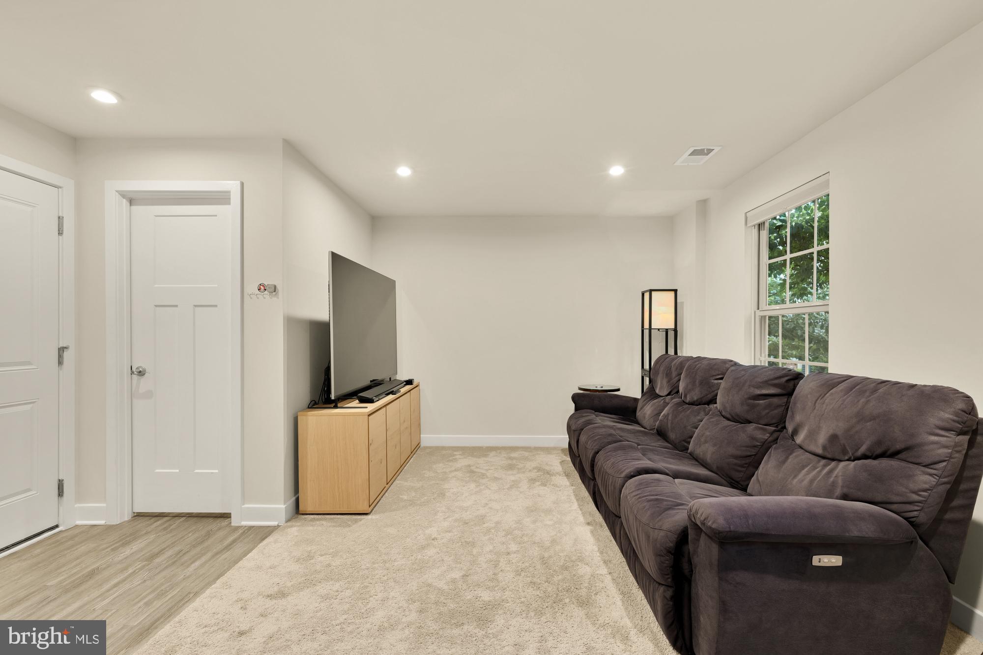 HERITAGE VILLAGE - Residential