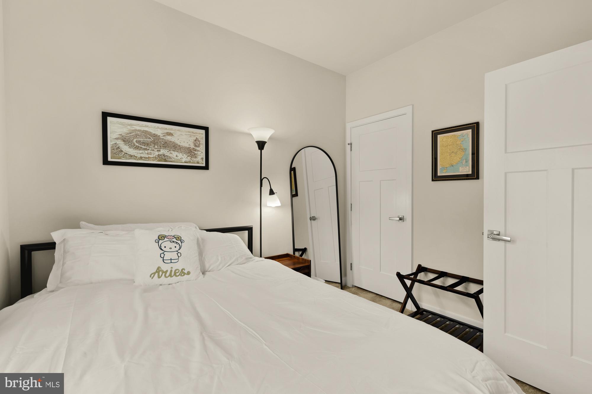 HERITAGE VILLAGE - Residential