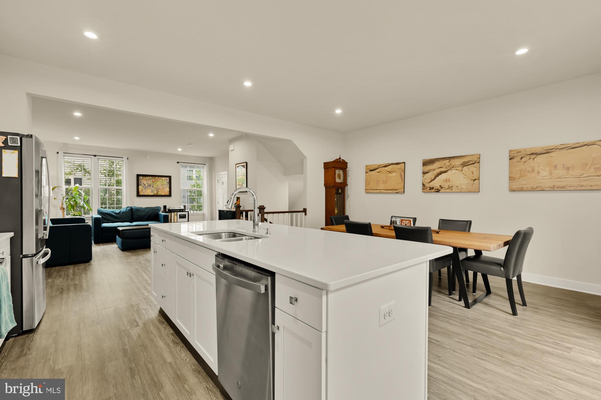 HERITAGE VILLAGE - Residential