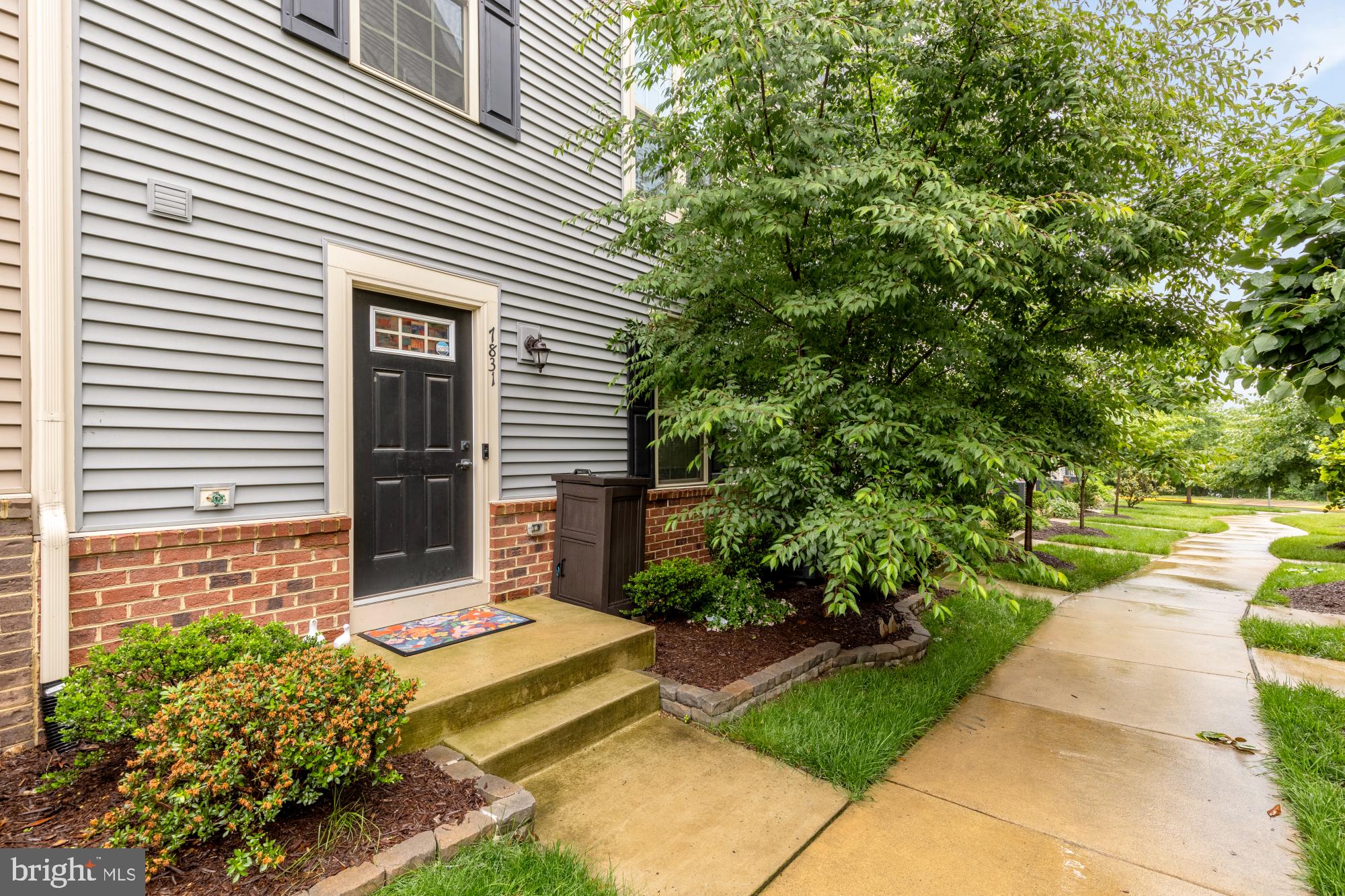 HERITAGE VILLAGE - Residential