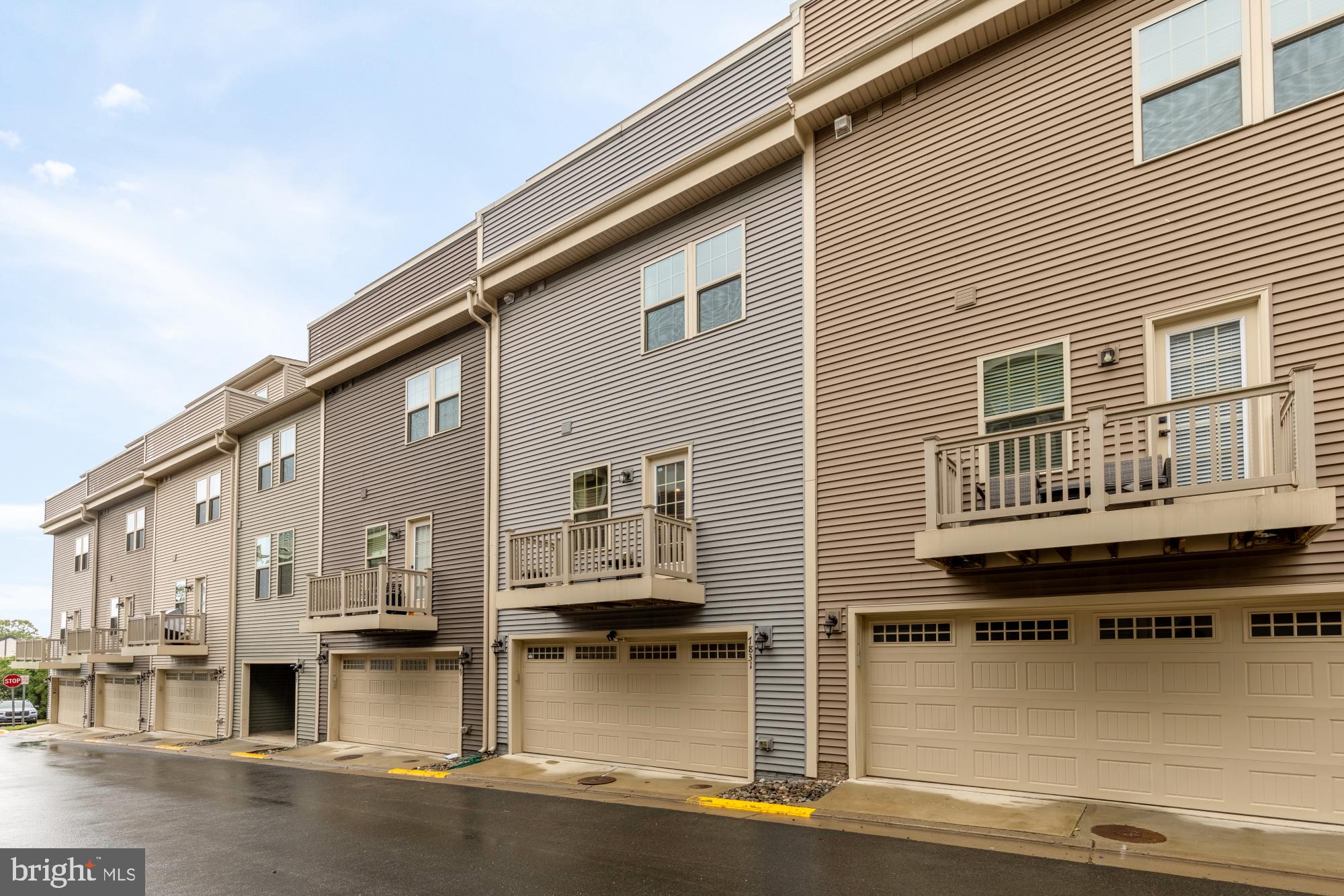 HERITAGE VILLAGE - Residential