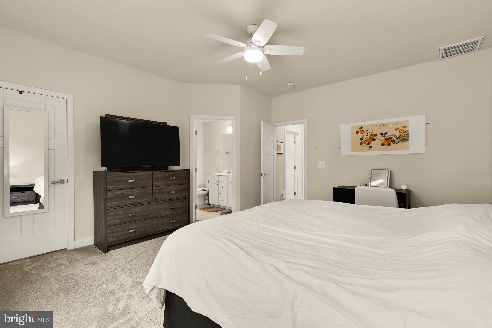 HERITAGE VILLAGE - Residential