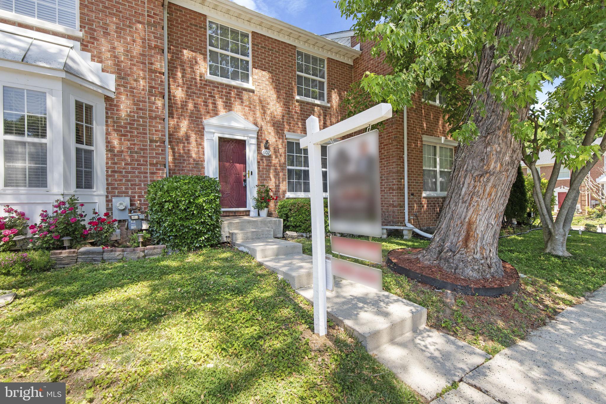 CONSTANT WOODS - Residential