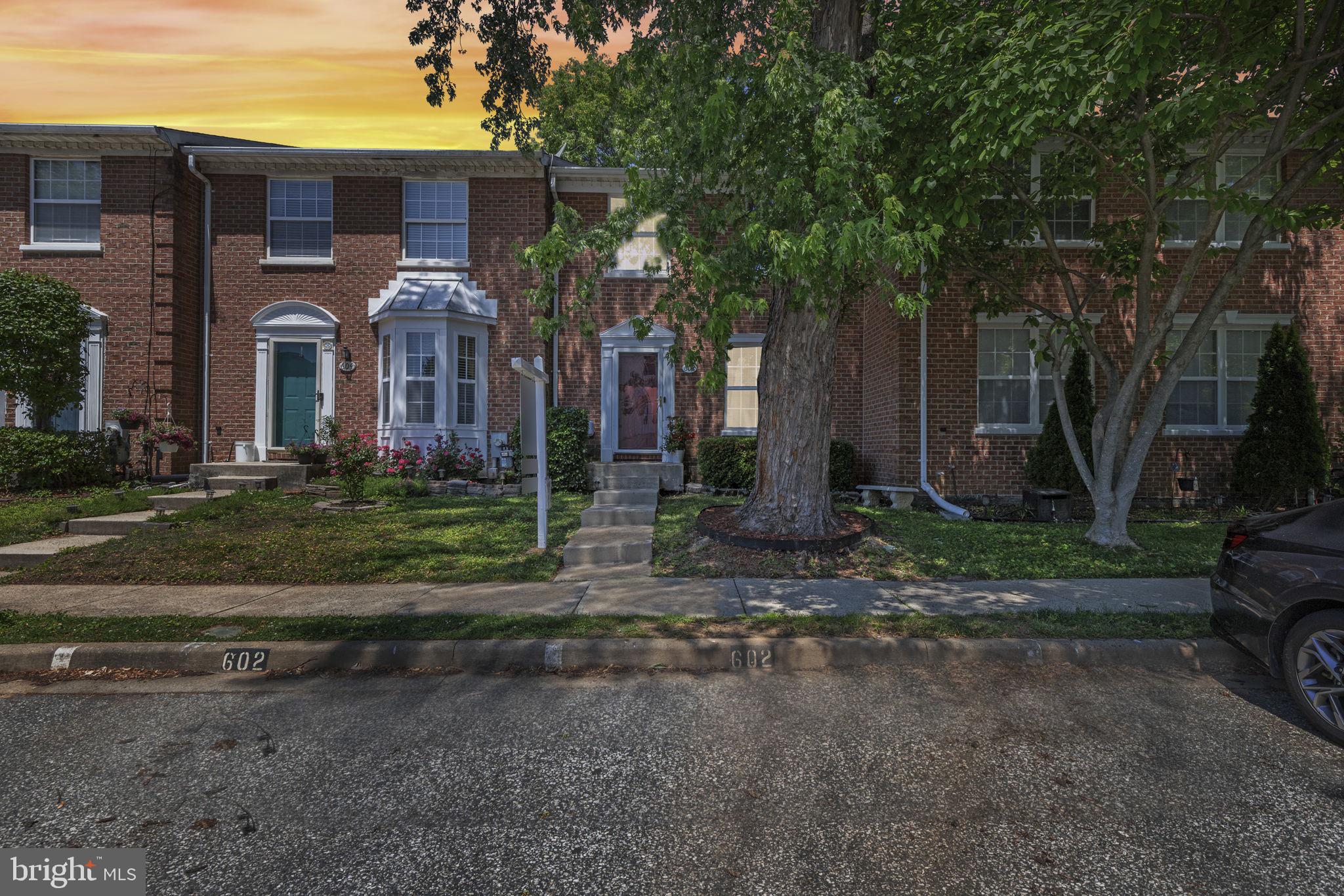 CONSTANT WOODS - Residential