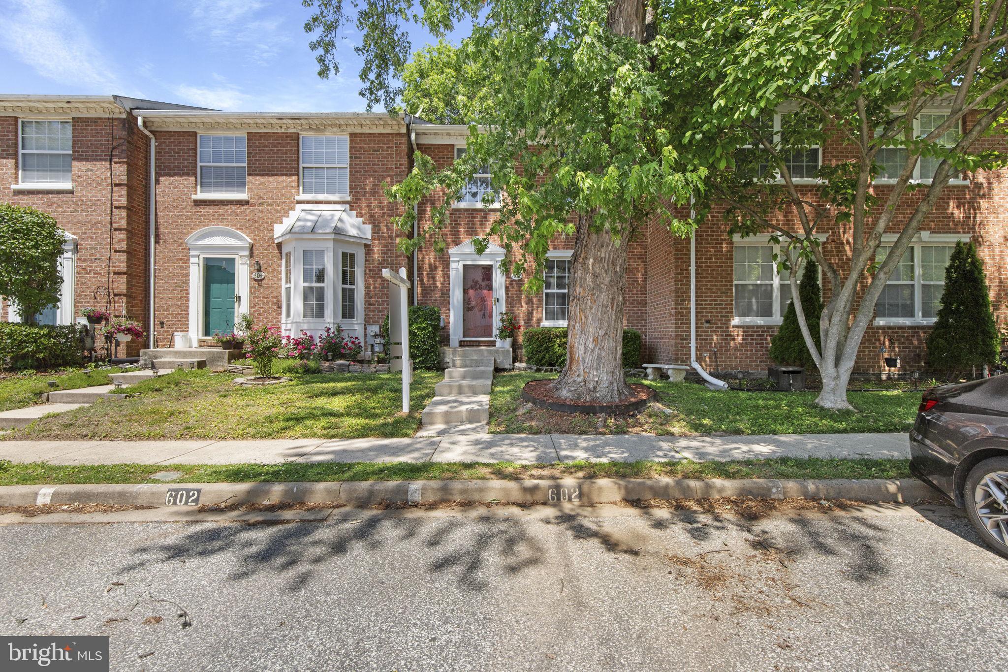 CONSTANT WOODS - Residential
