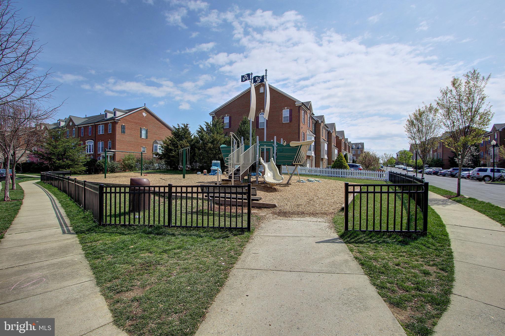 VILLAGES OF URBANA - Residential
