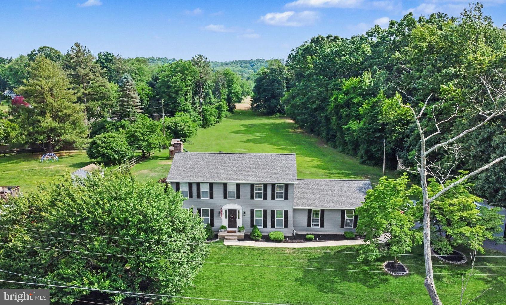 MADONNA MANOR - Residential