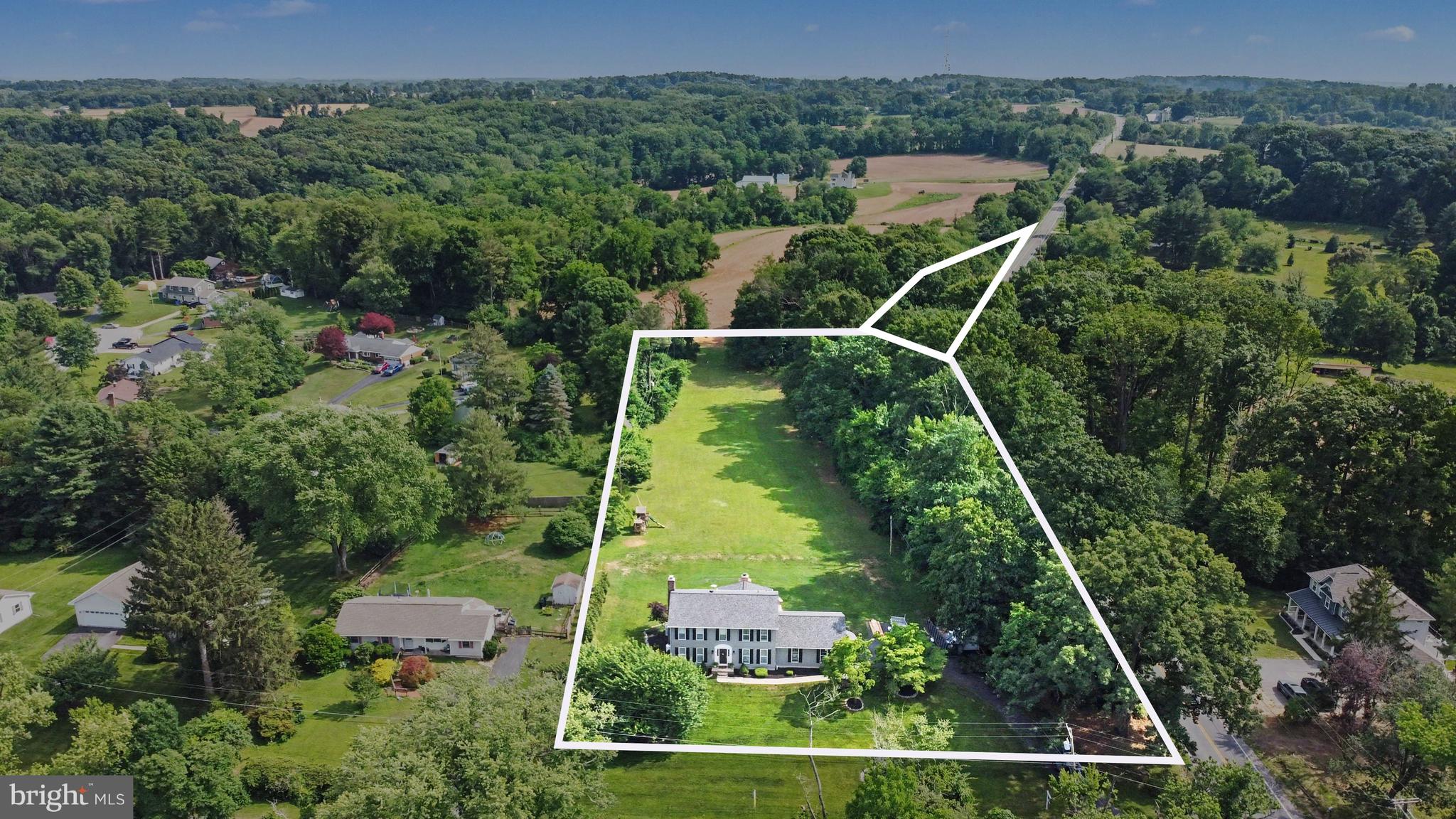 MADONNA MANOR - Residential