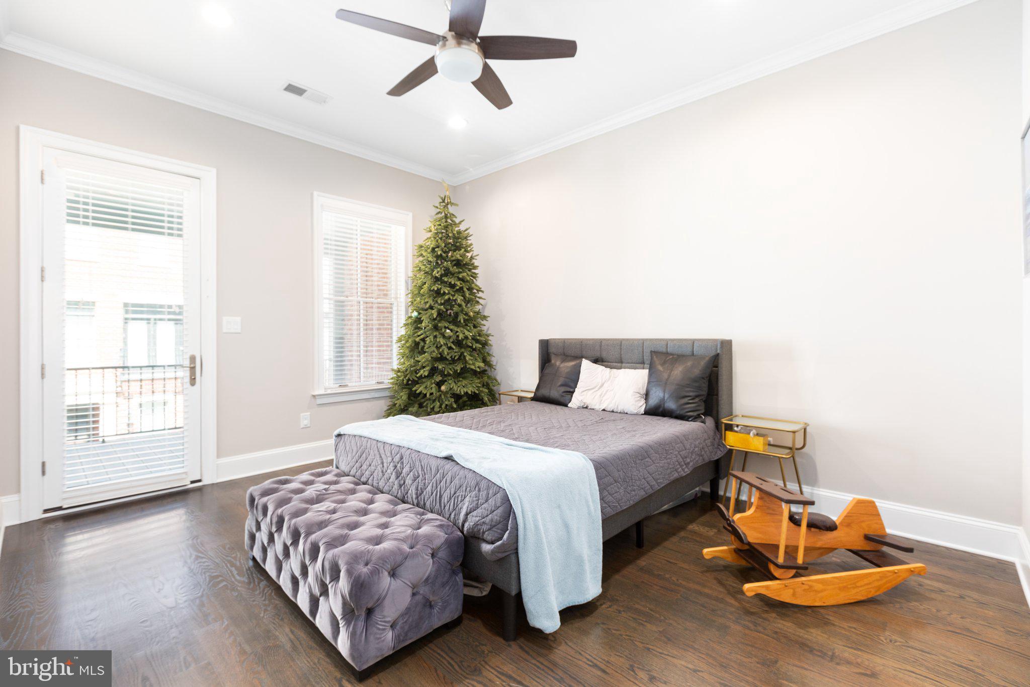 AMELIA SQUARE - Residential