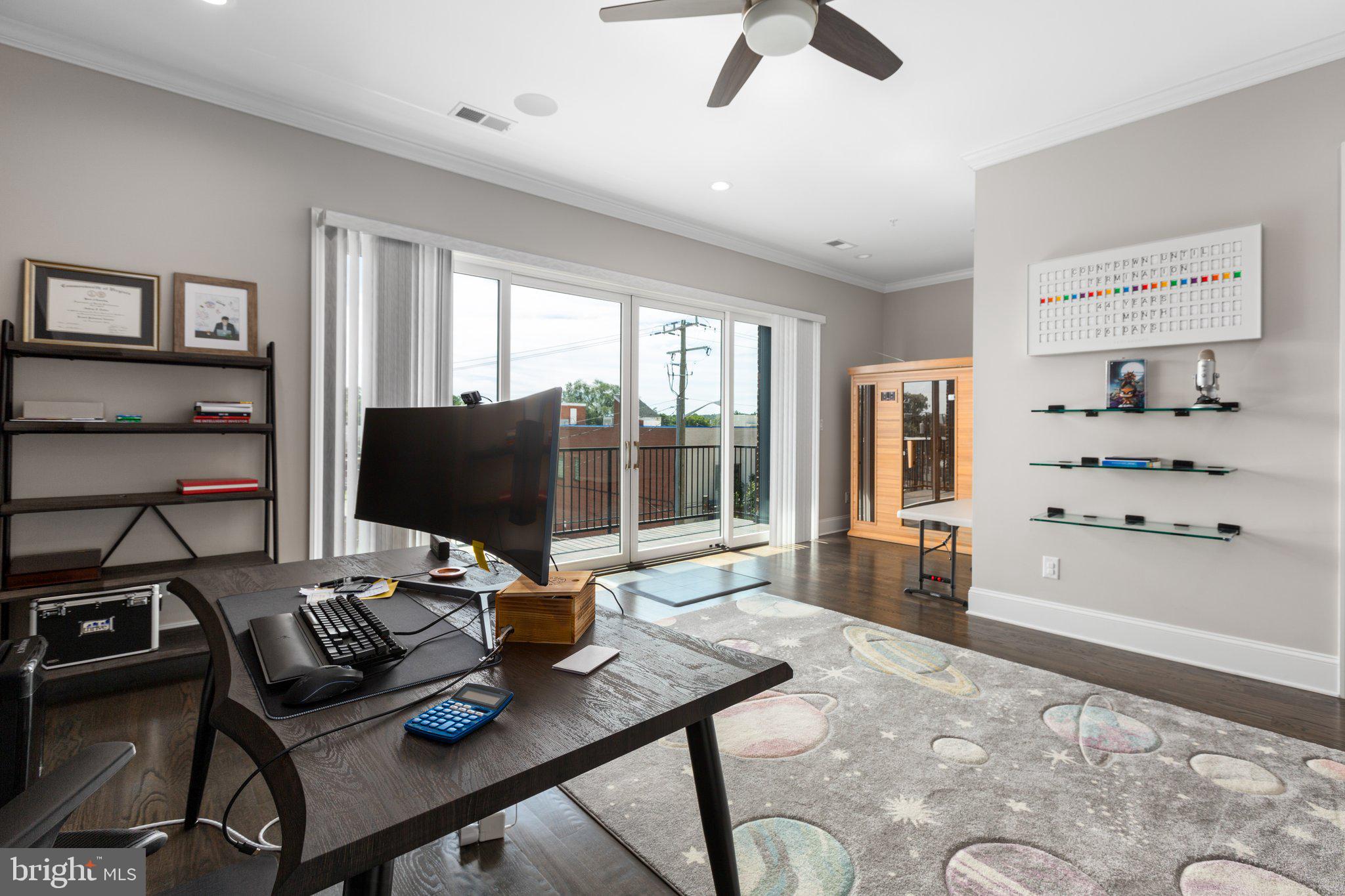 AMELIA SQUARE - Residential
