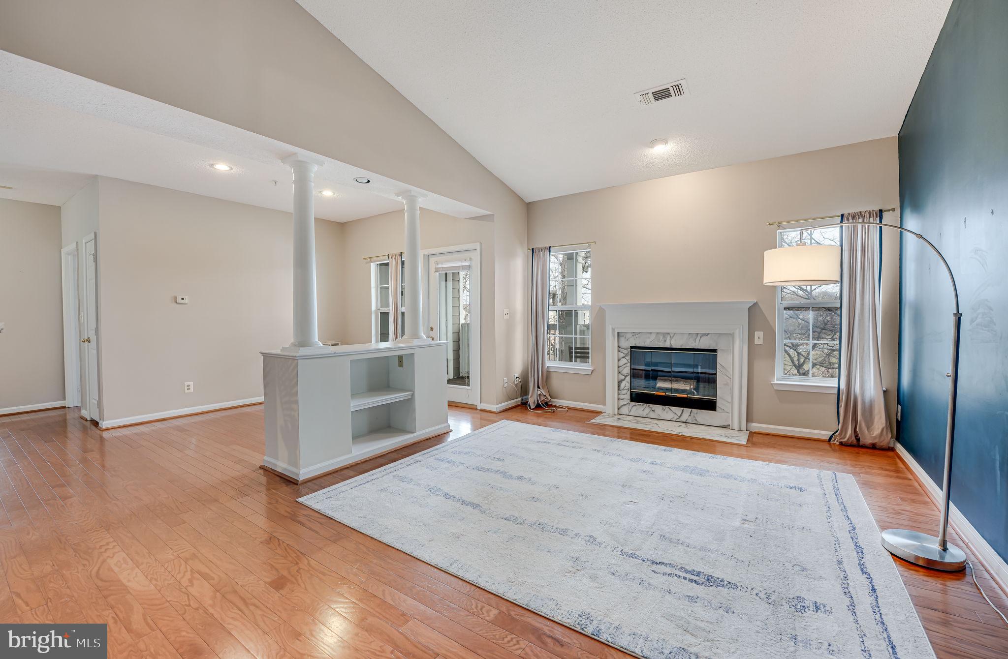 EDGEWATER AT TOWN CENTER - Residential