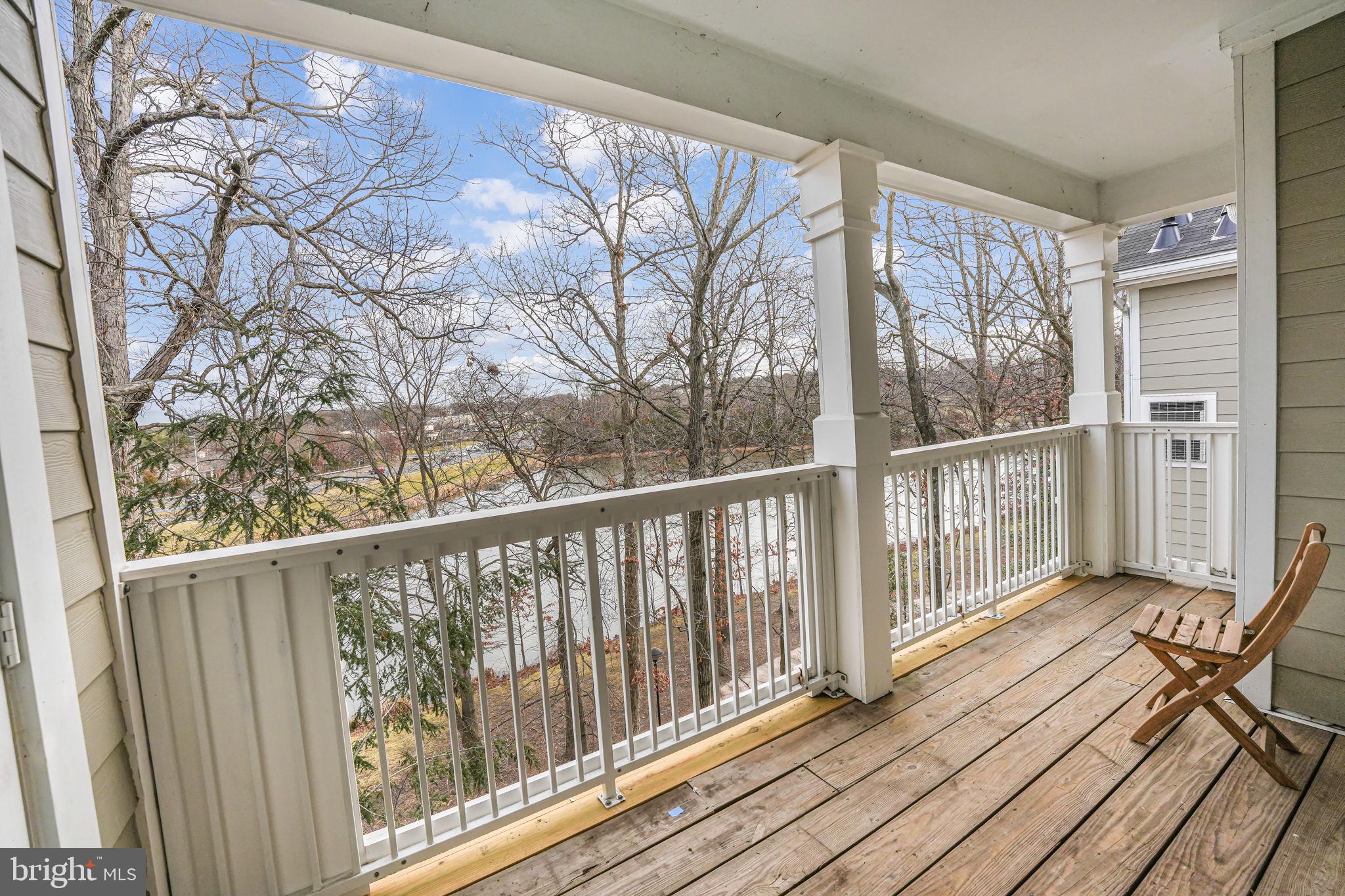 EDGEWATER AT TOWN CENTER - Residential