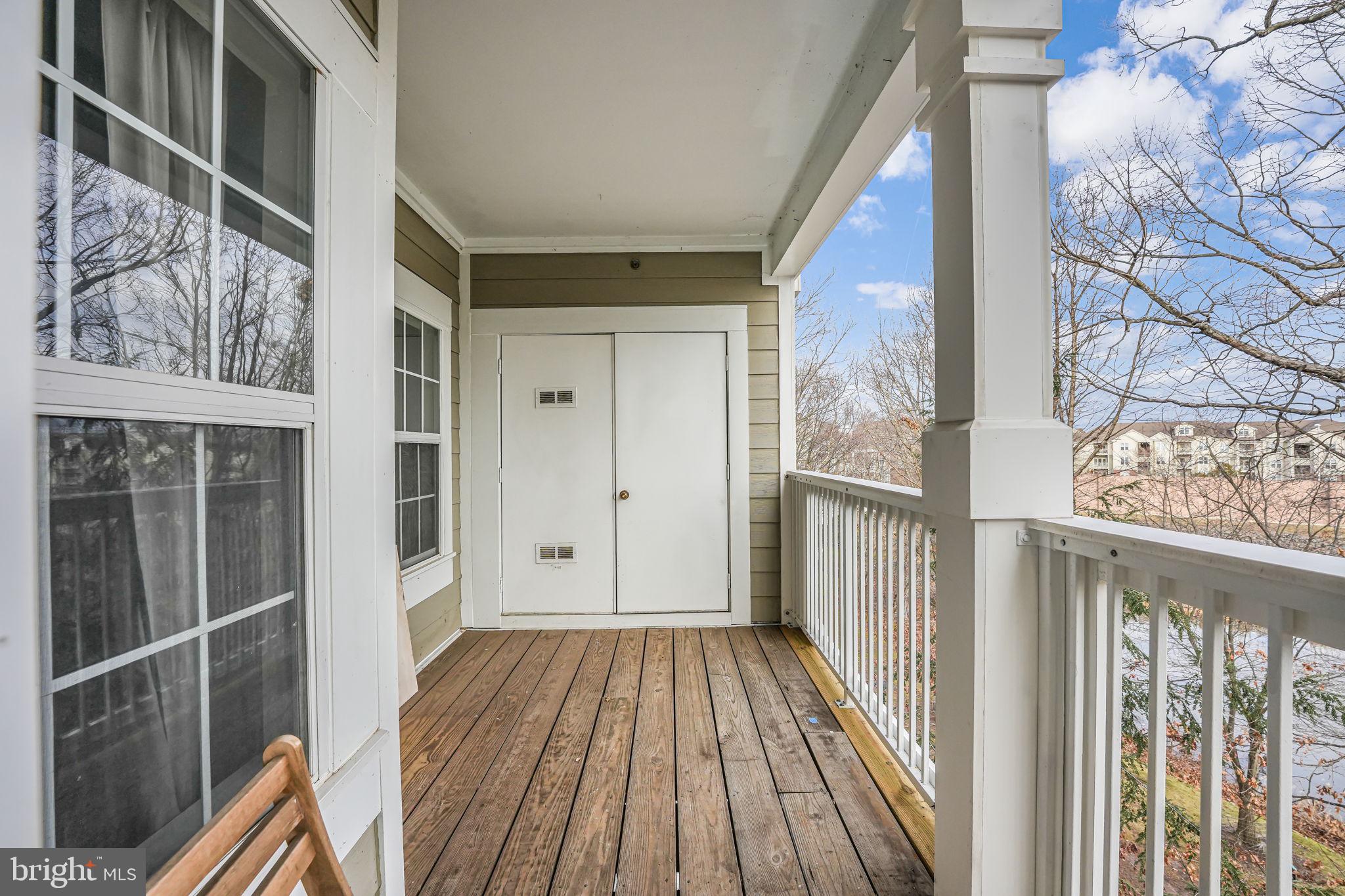 EDGEWATER AT TOWN CENTER - Residential