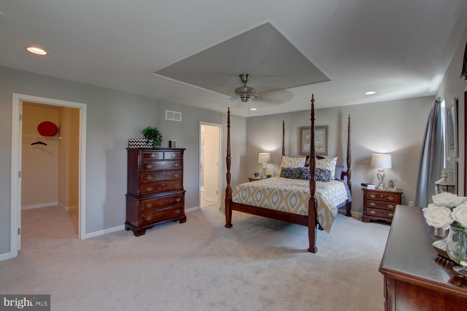 HERITAGE TRACE - Residential