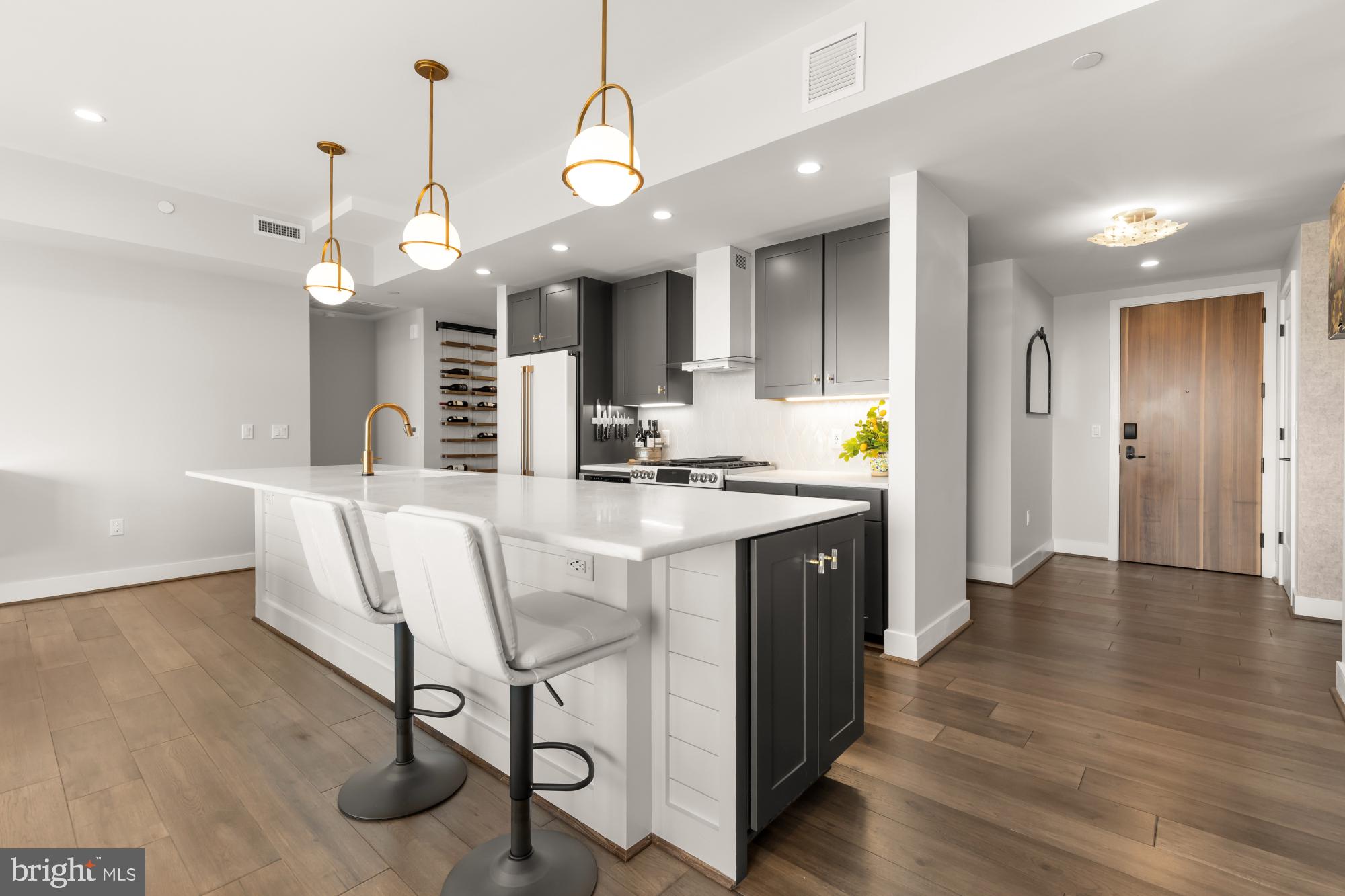 NAVY YARD - Residential