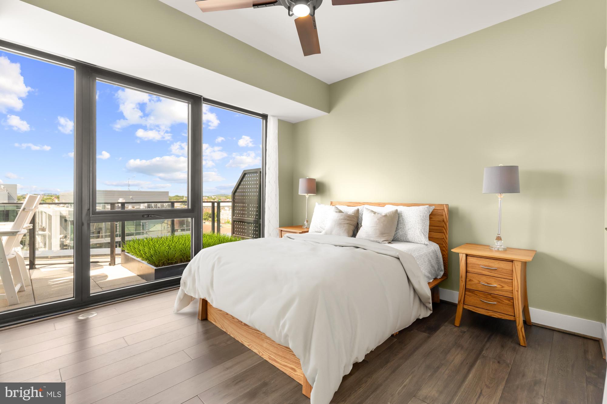 NAVY YARD - Residential