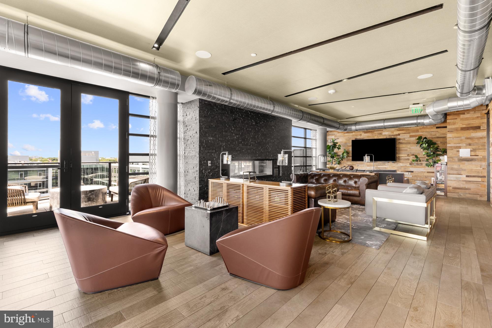 NAVY YARD - Residential