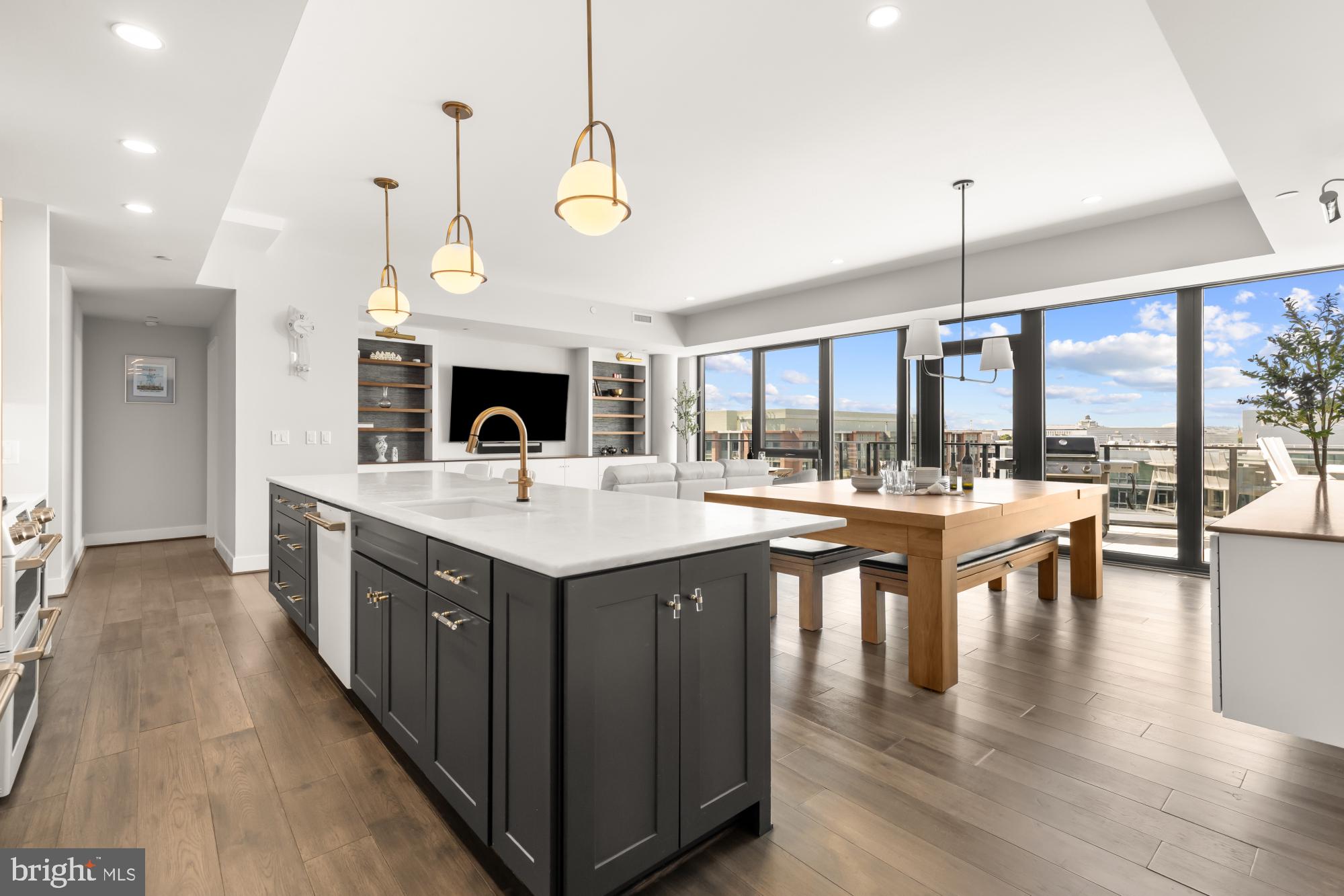NAVY YARD - Residential